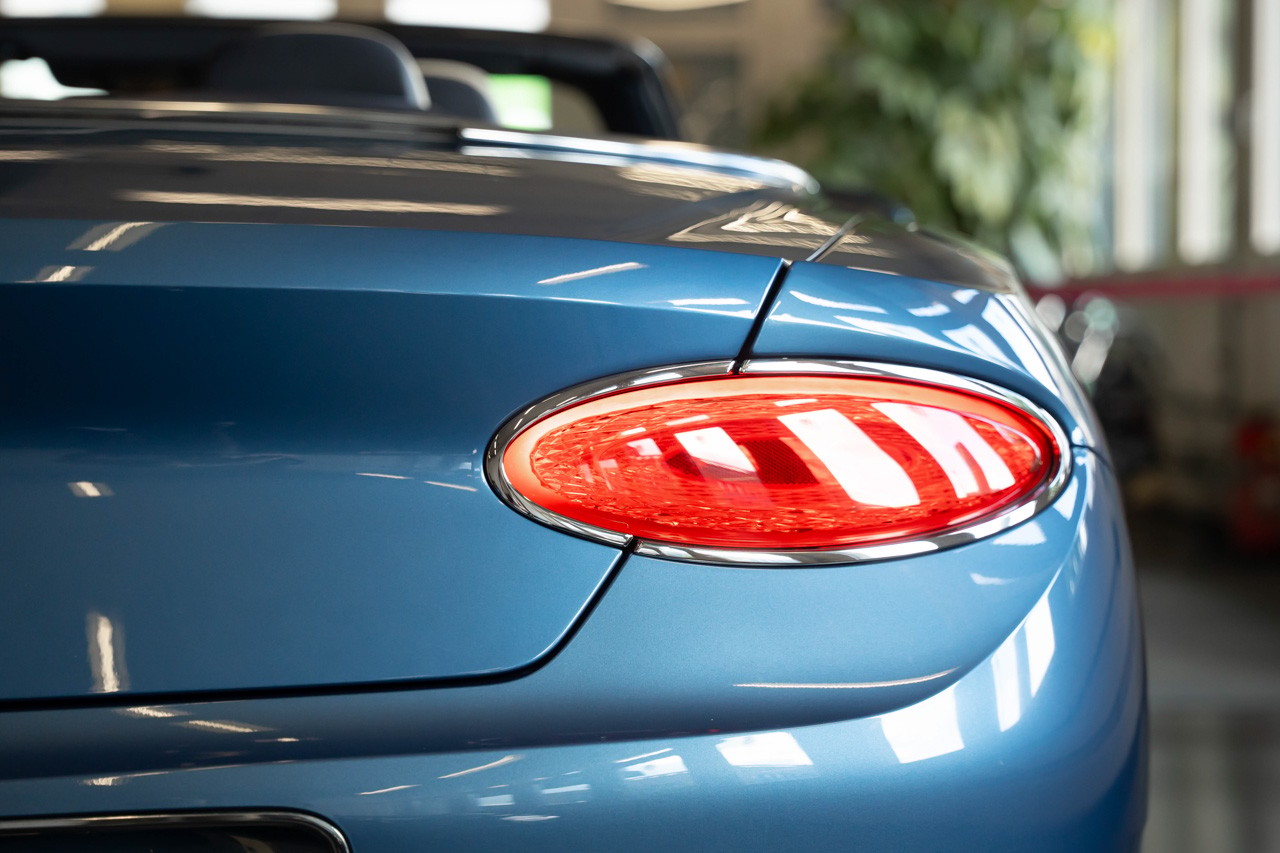 BENTLEY Continental GTC 6.0 W12-image-9