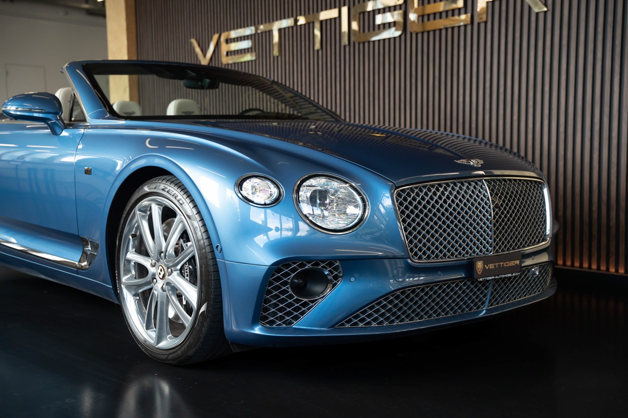 BENTLEY Continental GTC 6.0 W12-image-11