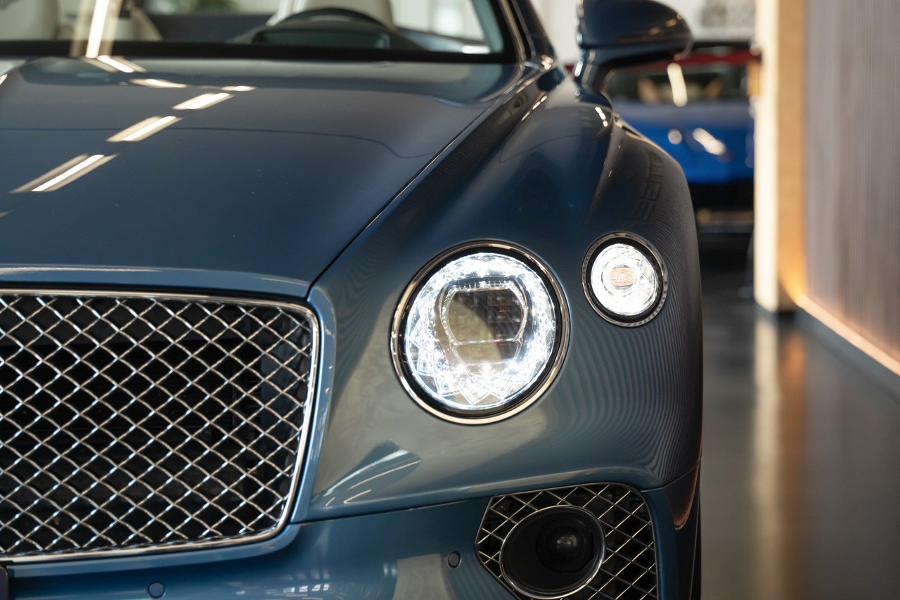 BENTLEY Continental GTC 6.0 W12-image-8