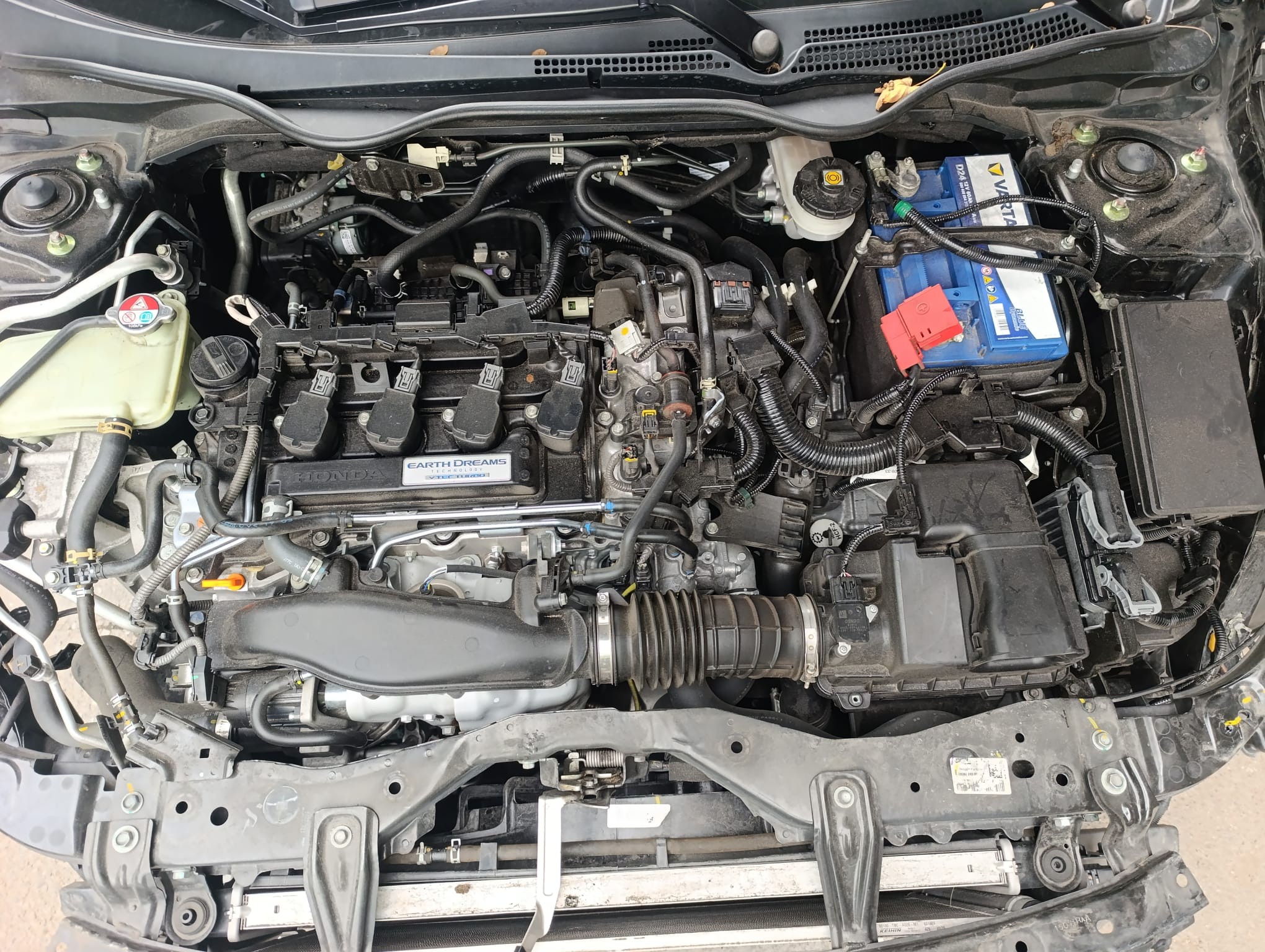 HONDA Civic Sedan 1.5 VTEC Executive Premium CVT — slika 10