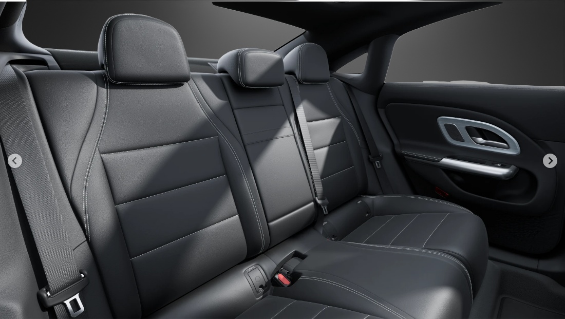 MERCEDES-BENZ CLA 220 8G-DCT 4Matic-image-8