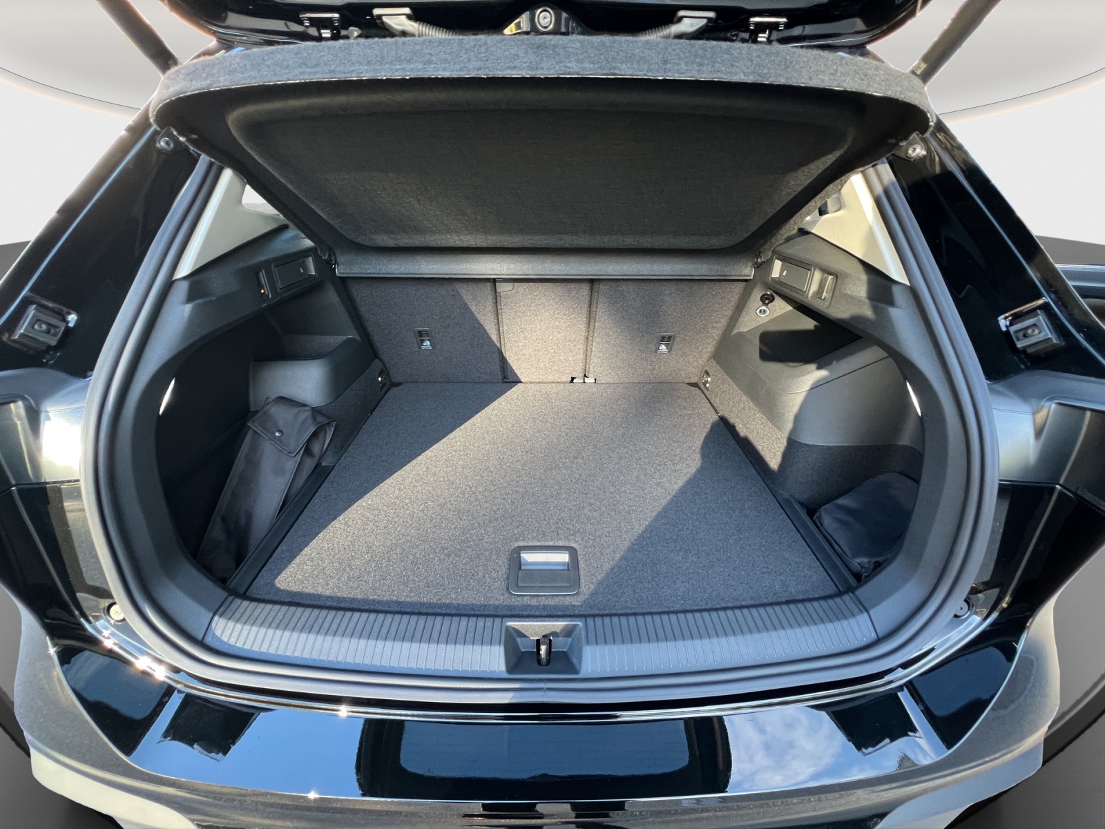 VW Tiguan 2.0 TSI DSG United 4Motion-image-12
