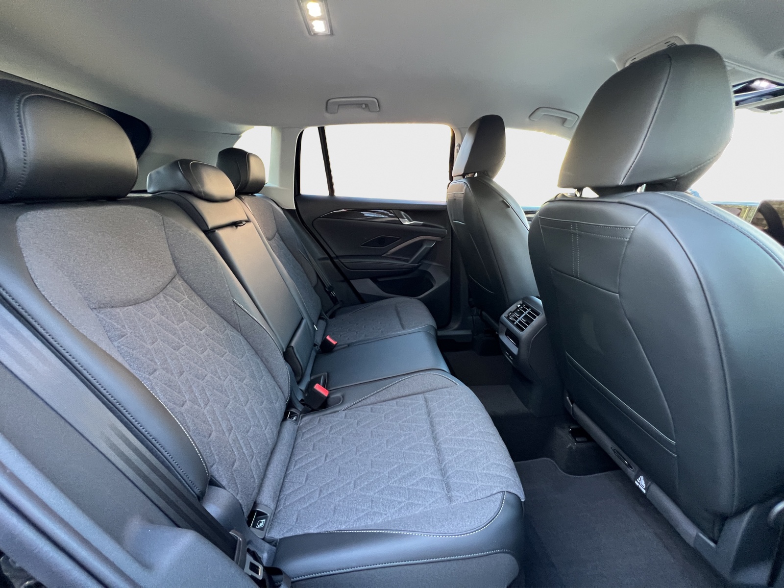 VW Tiguan 2.0 TSI DSG United 4Motion-image-11