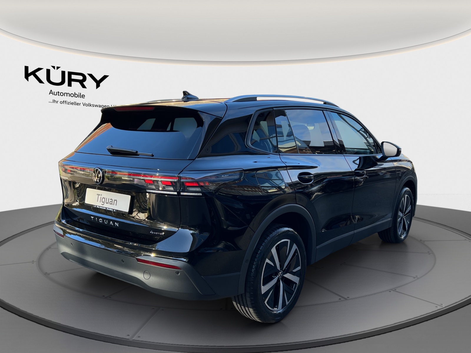 VW Tiguan 2.0 TSI DSG United 4Motion-image-4