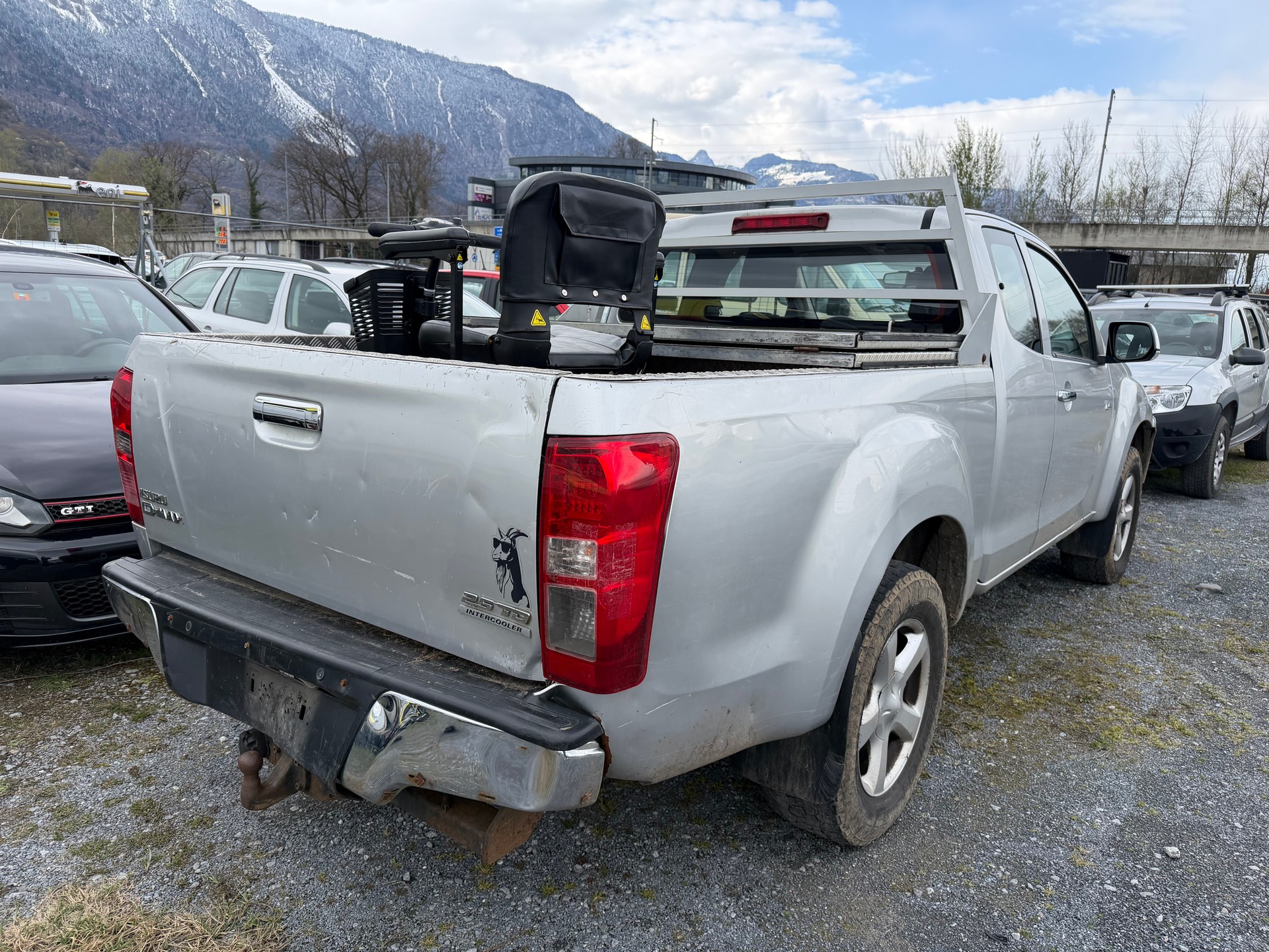 ISUZU D-MAX 2.5 SpaceCab Solar 4x4 A-image-3
