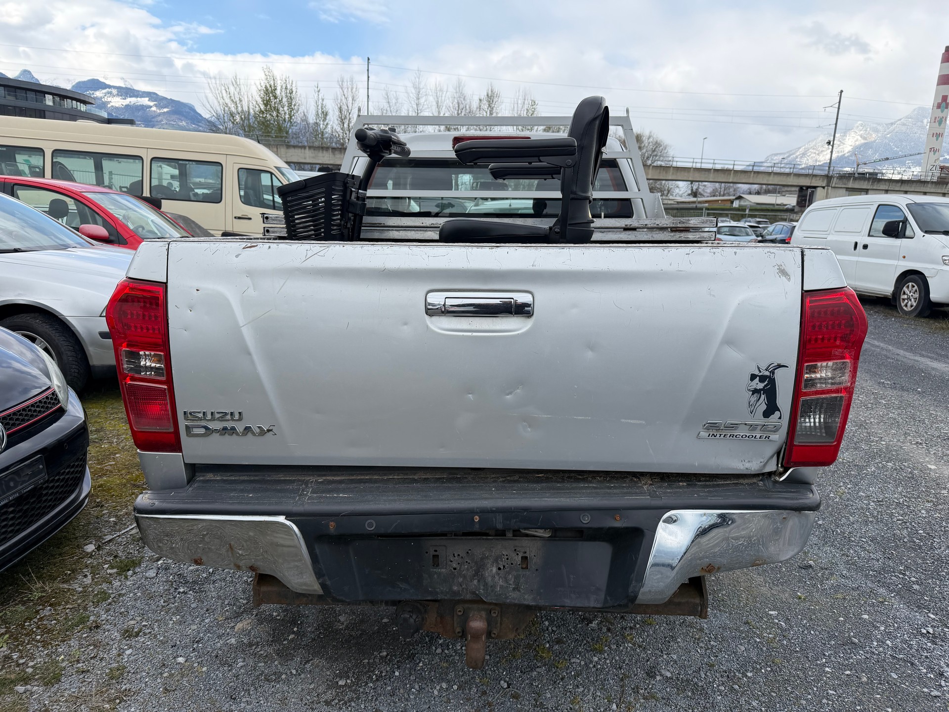 ISUZU D-MAX 2.5 SpaceCab Solar 4x4 A-image-4