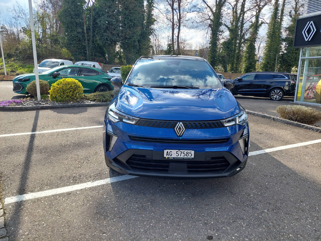 RENAULT Captur 1.8 E-Tech techno 160-image-1
