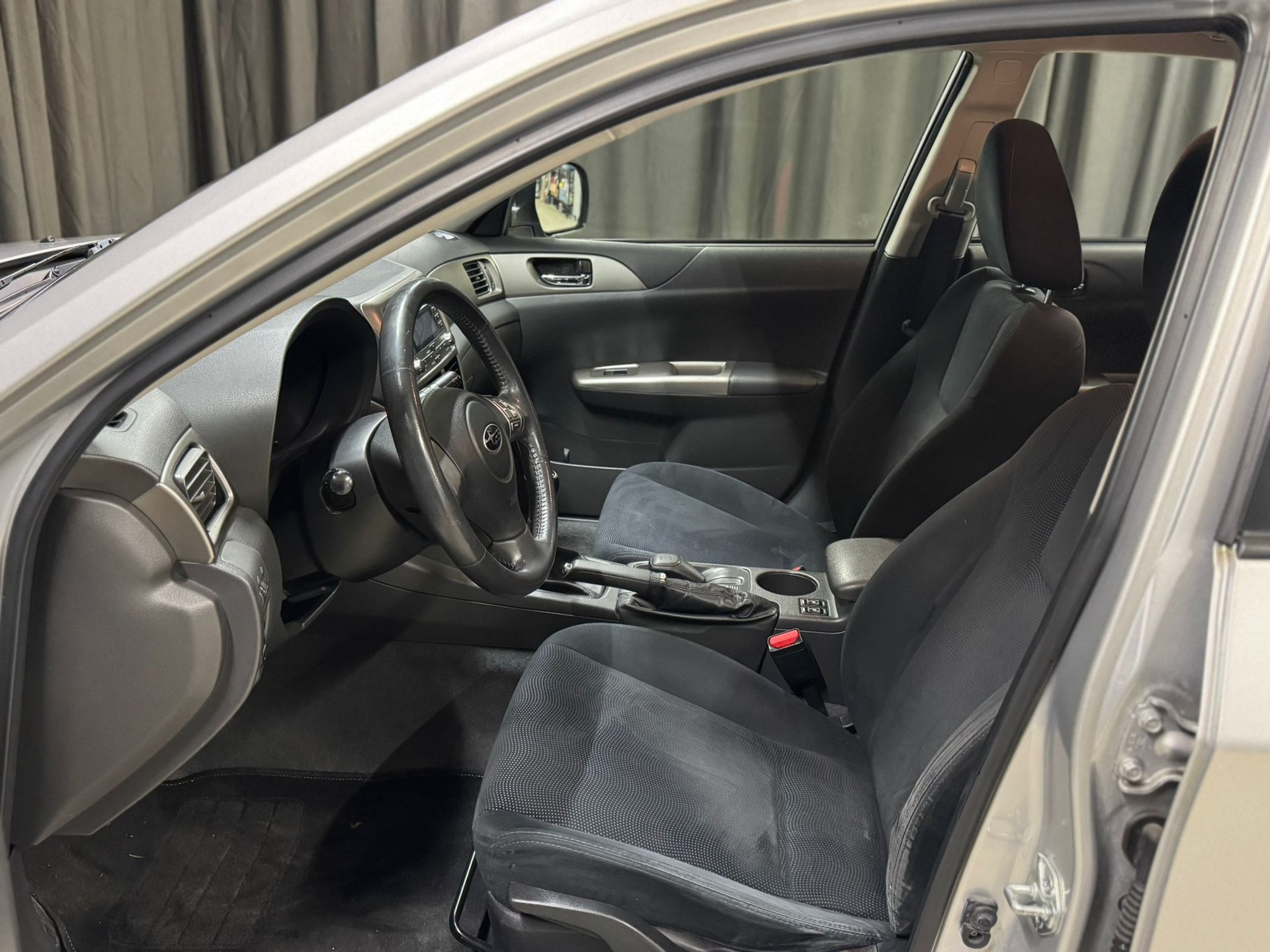 SUBARU Impreza 1.5R Swiss-image-6