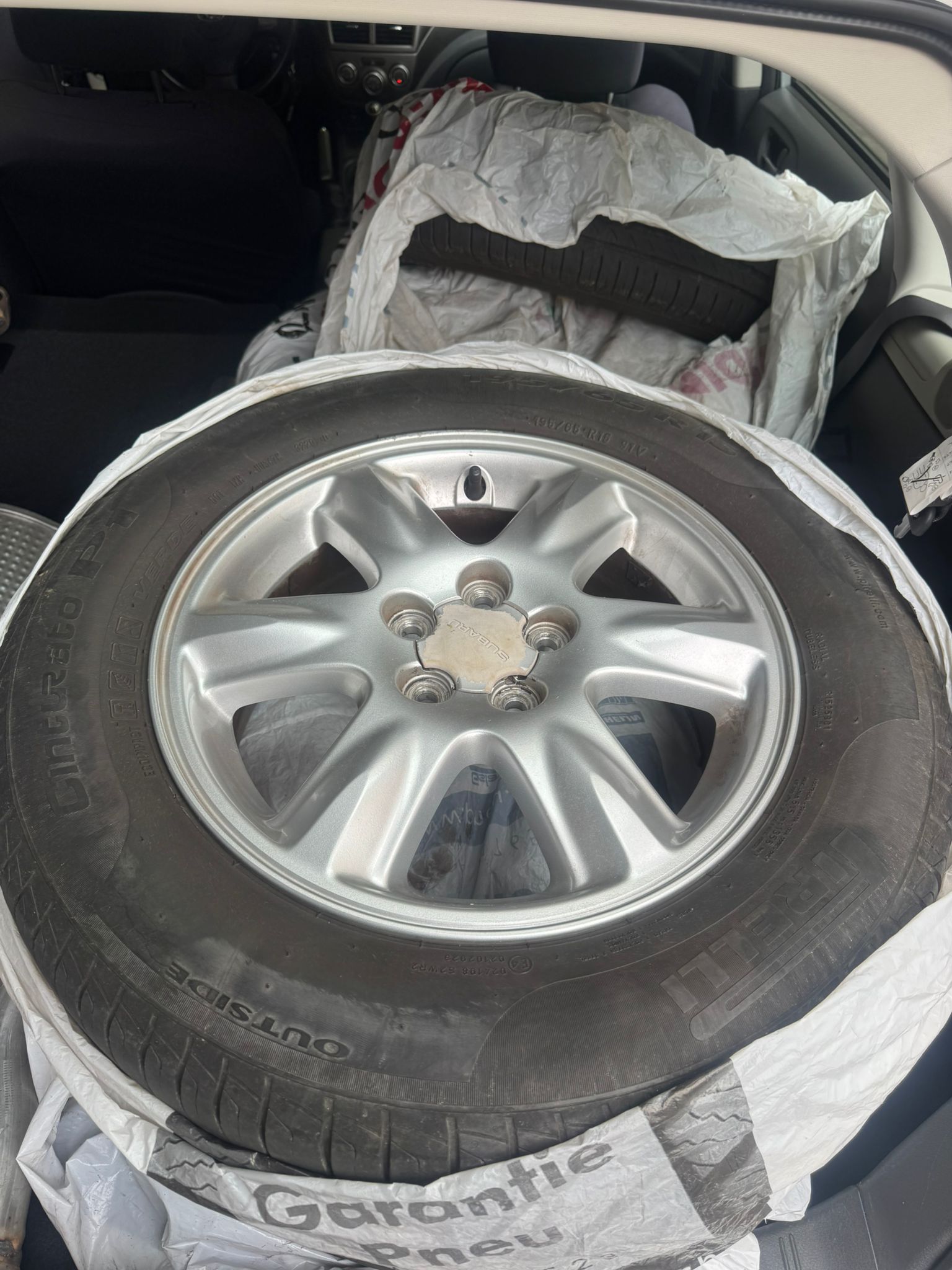 SUBARU Impreza 1.5R Swiss-image-12
