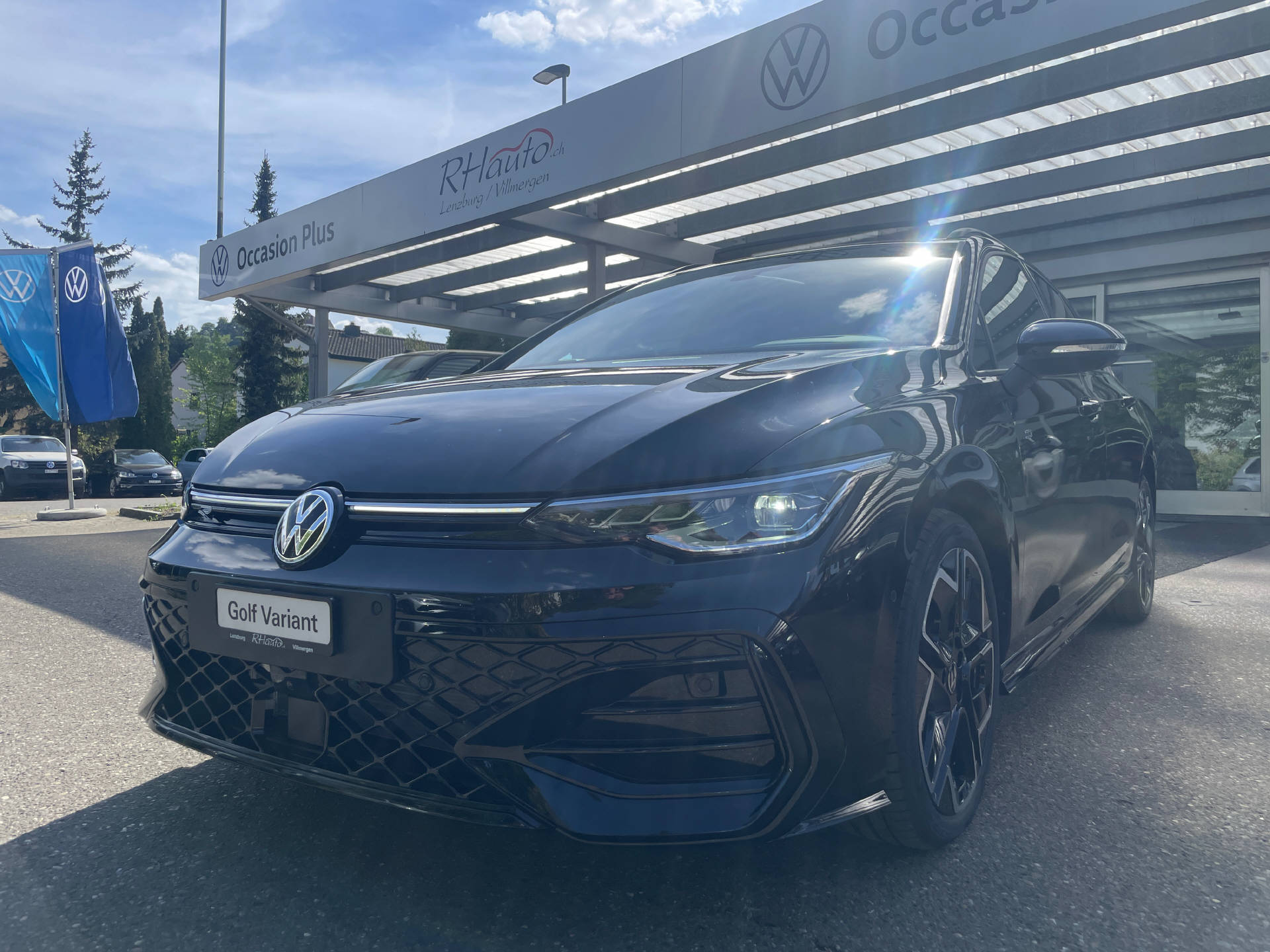 VW Golf VIII Variant 2.0 TSI R-Line DSG 4motion