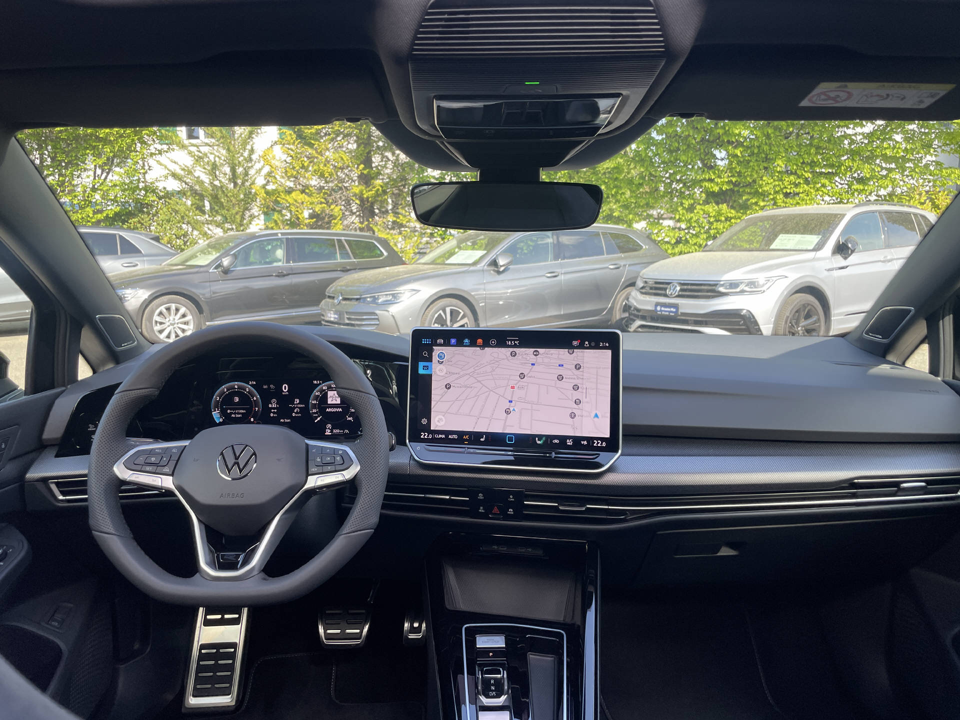 VW Golf VIII Variant 2.0 TSI R-Line DSG 4motion-image-10