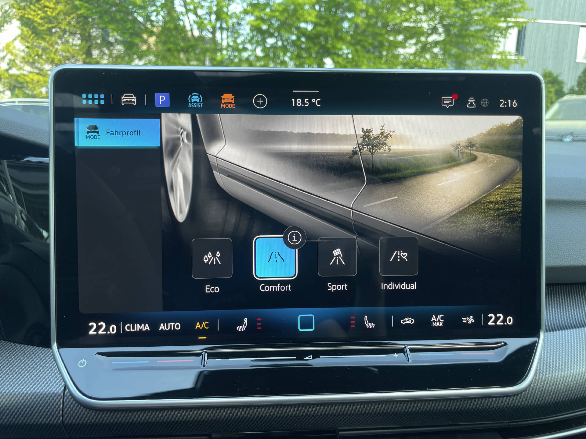 VW Golf VIII Variant 2.0 TSI R-Line DSG 4motion-image-15