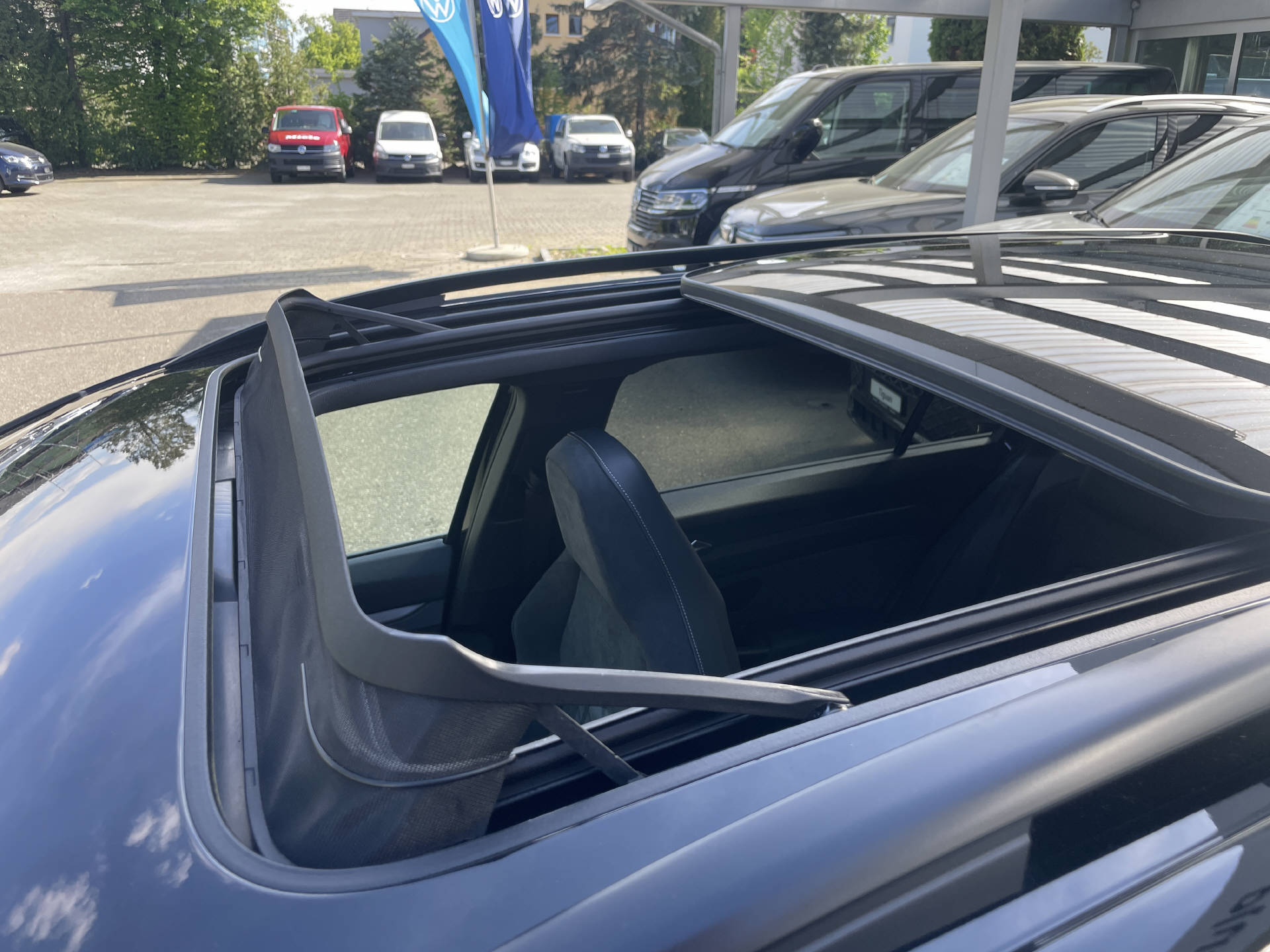 VW Golf VIII Variant 2.0 TSI R-Line DSG 4motion-image-21