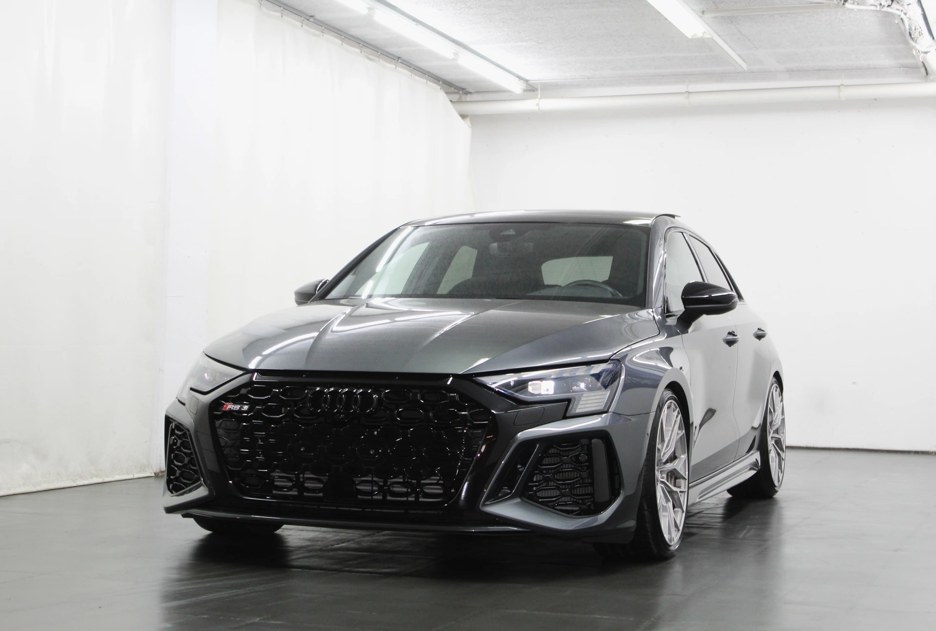 AUDI RS3 Sportback 2.5 TSI quattro S-tronic ABT Edition 460PS / CH-Fahrzeug-showroom-element-3