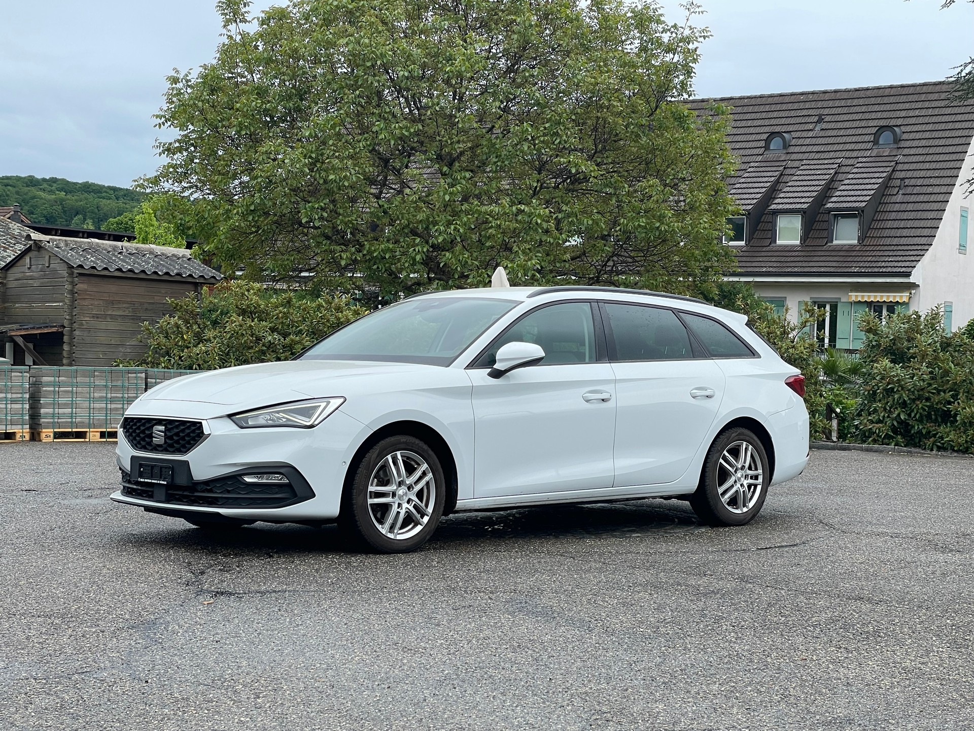 SEAT Leon ST 1.5 eTSI mHEV DSG Hola FR-showroom-element-3