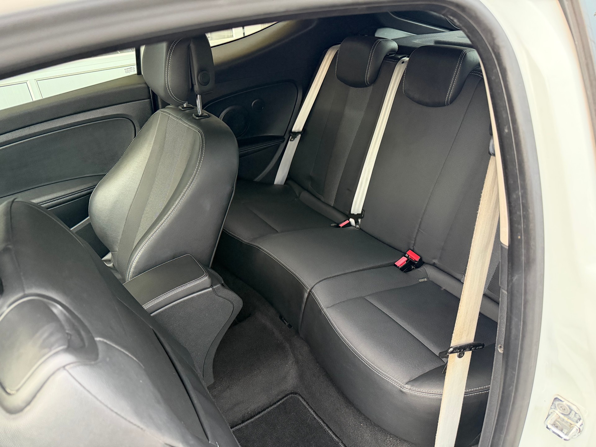 RENAULT Mégane 1.4 16V Turbo Bose-image-11