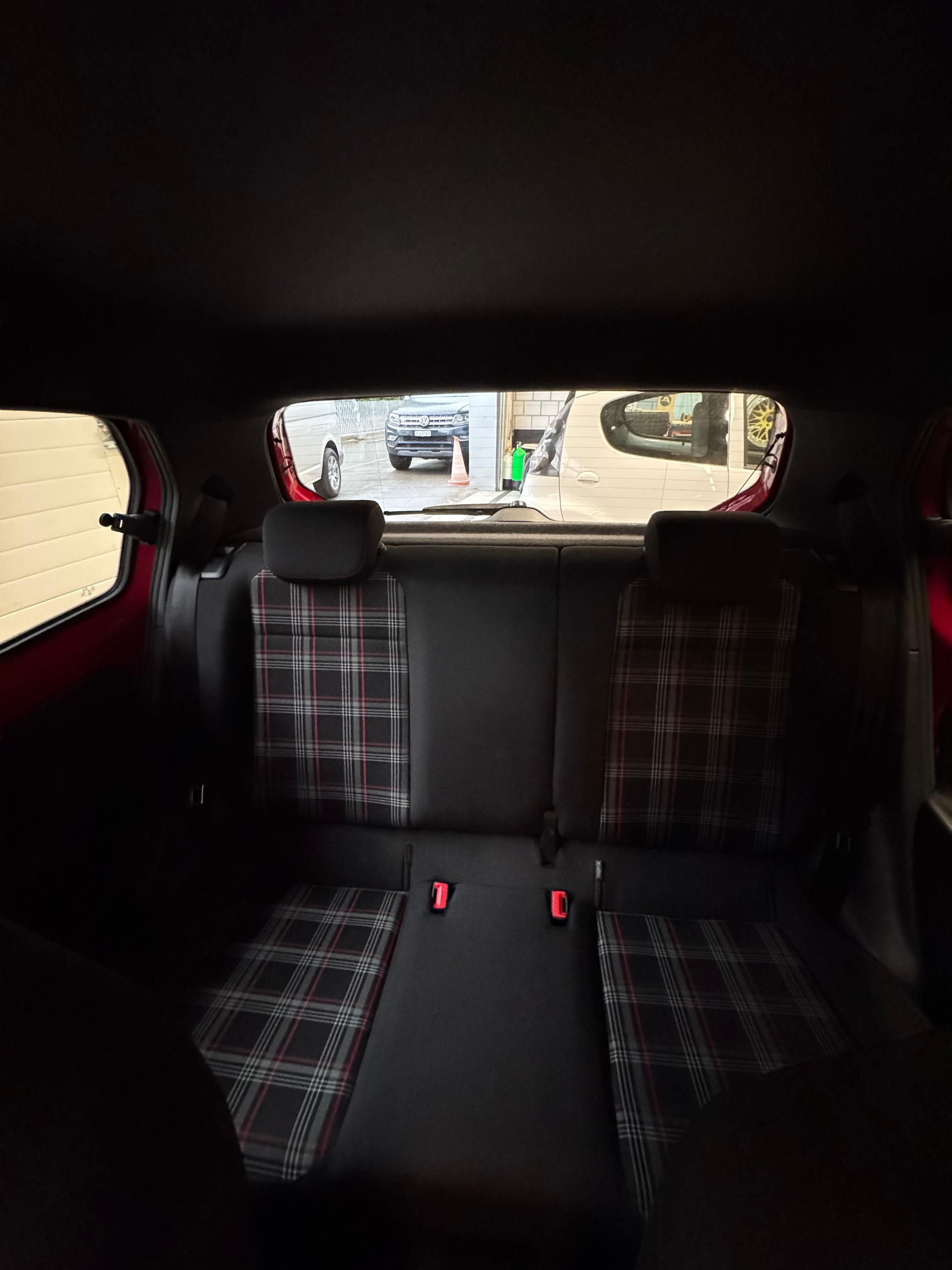 VW Up 1.0 TSI GTI-image-6