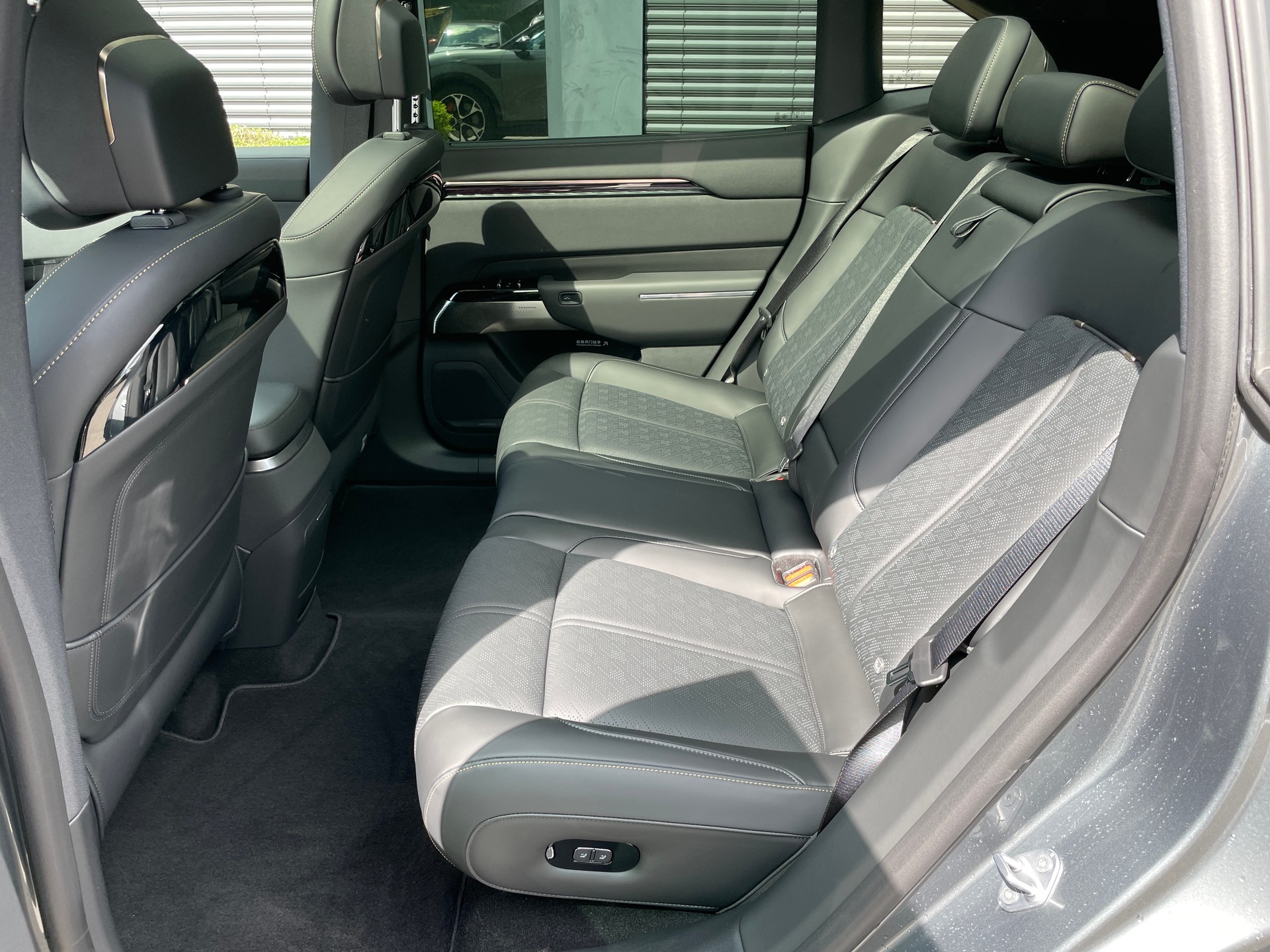 ZEEKR 7X 100kWh Privilege AWD mit Comfort und Cockpitpaket, Modell 2026-image-14