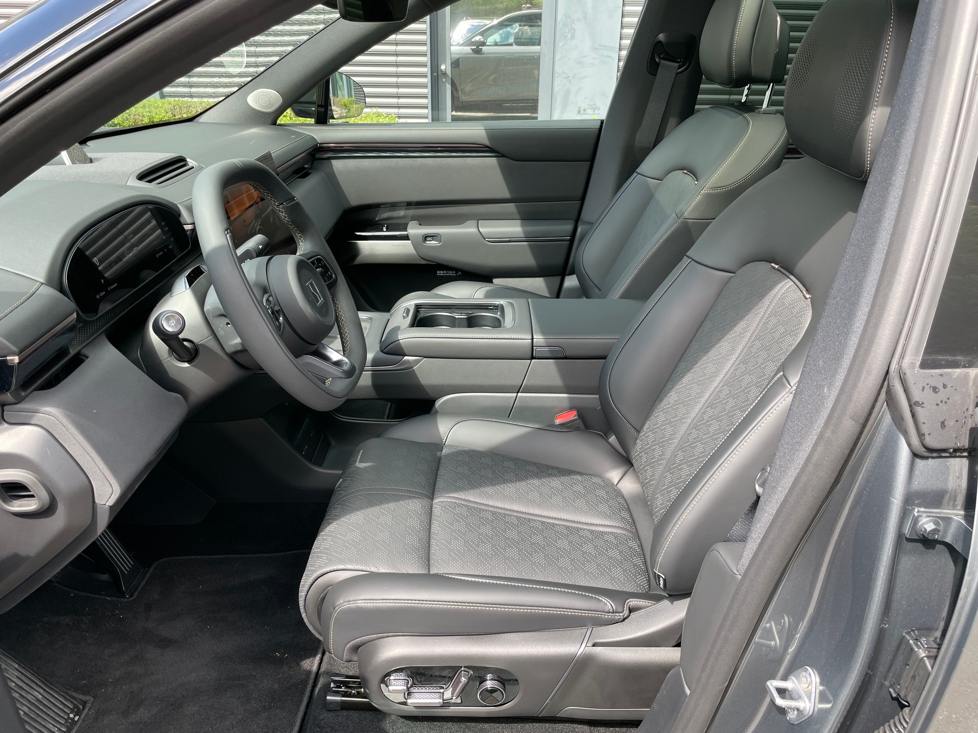 ZEEKR 7X 100kWh Privilege AWD mit Comfort und Cockpitpaket, Modell 2026-image-11