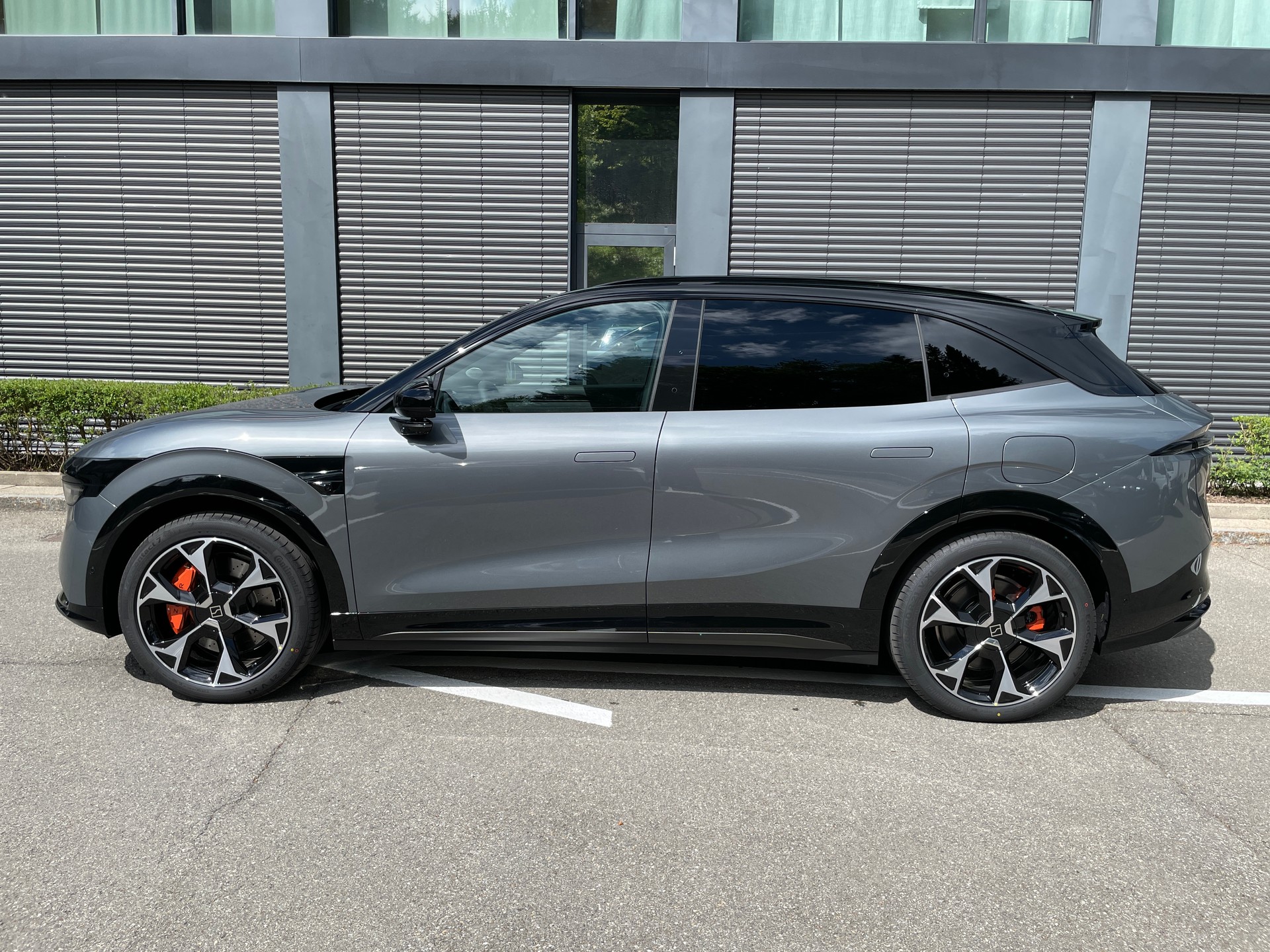 ZEEKR 7X 100kWh Privilege AWD mit Comfort und Cockpitpaket, Modell 2026-image-1