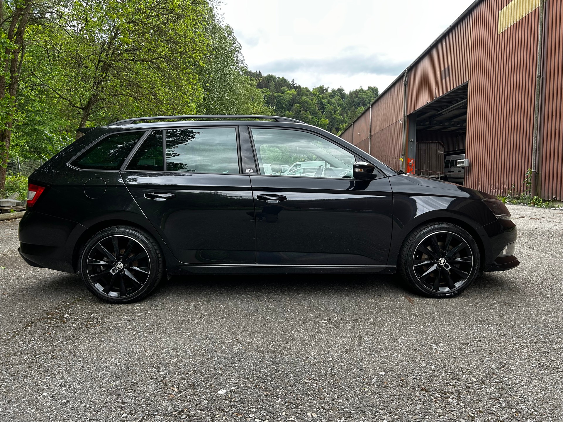 SKODA Fabia 1.0 TSI Monte Carlo-image-7