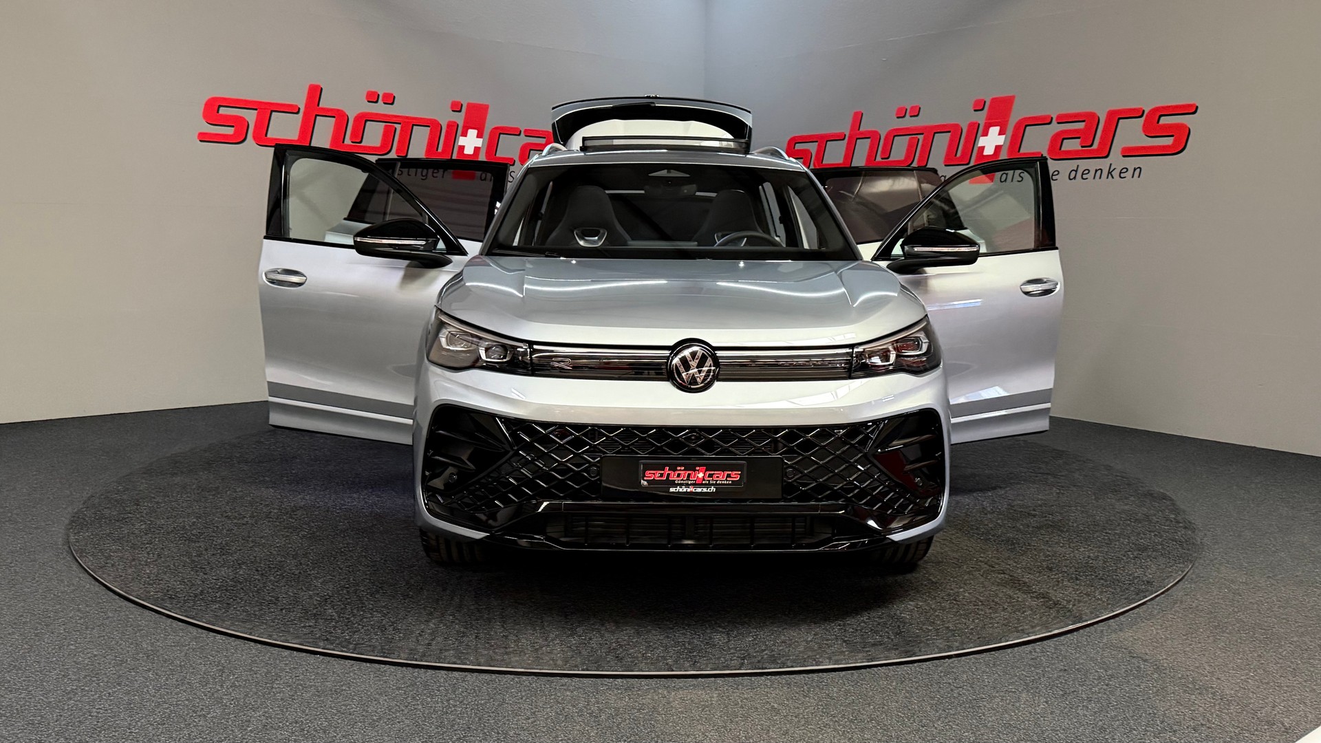 VW Tiguan 2.0 TSI DSG R-Line 4Motion-image-10