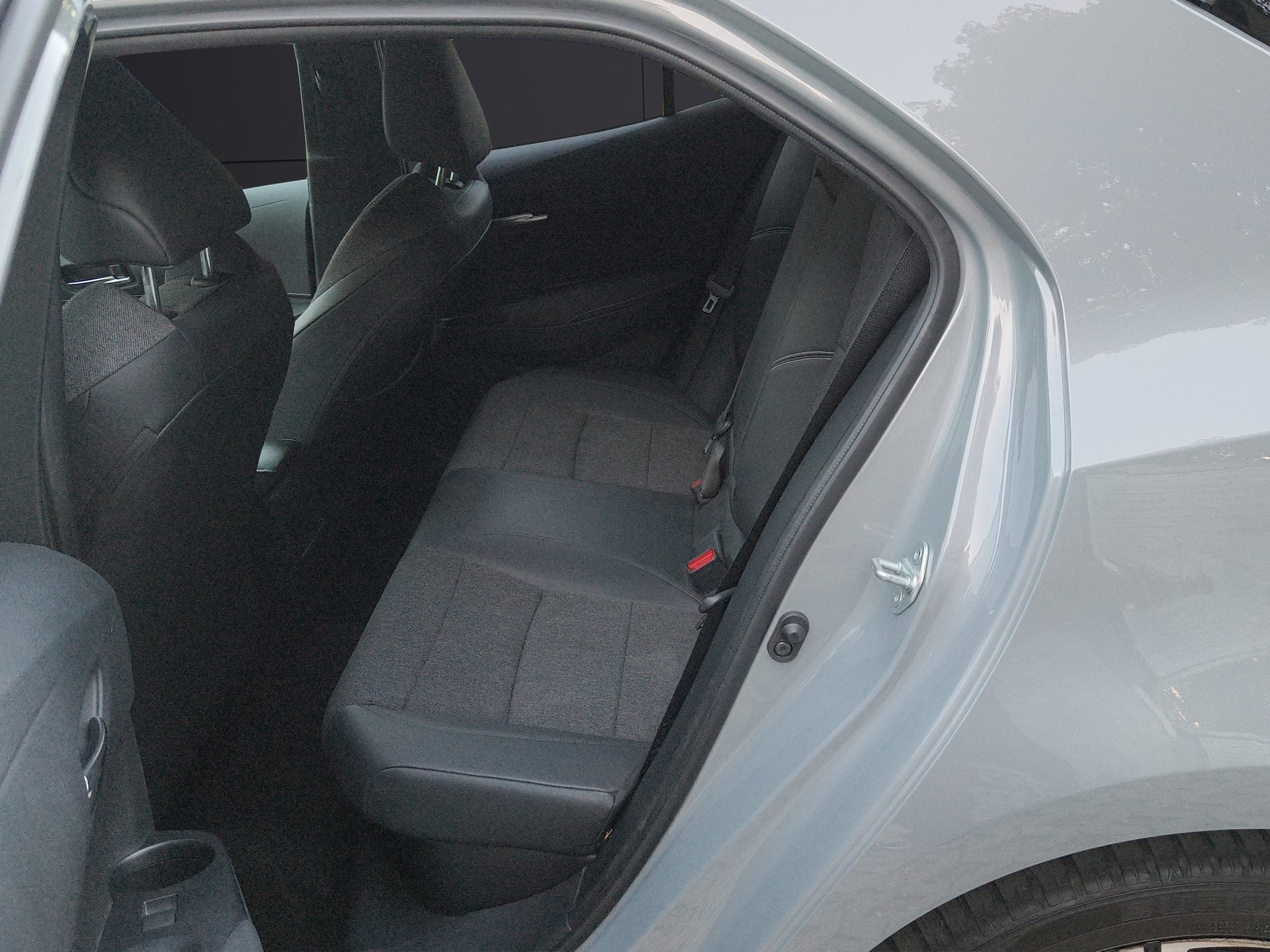 TOYOTA Corolla 1.8 HSD Active e- CVT-image-10