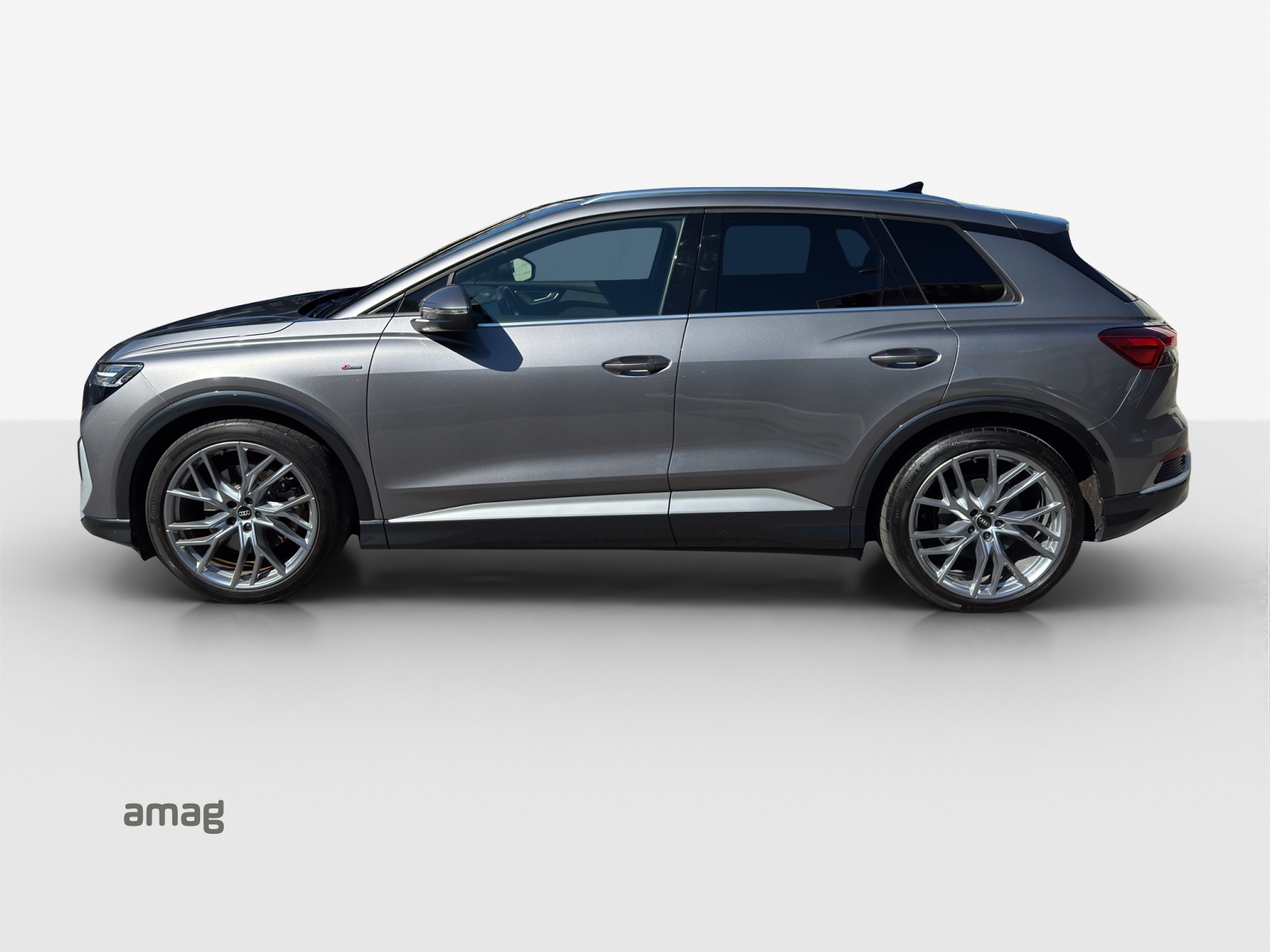 AUDI Q4 e-tron 50 quattro-image-1