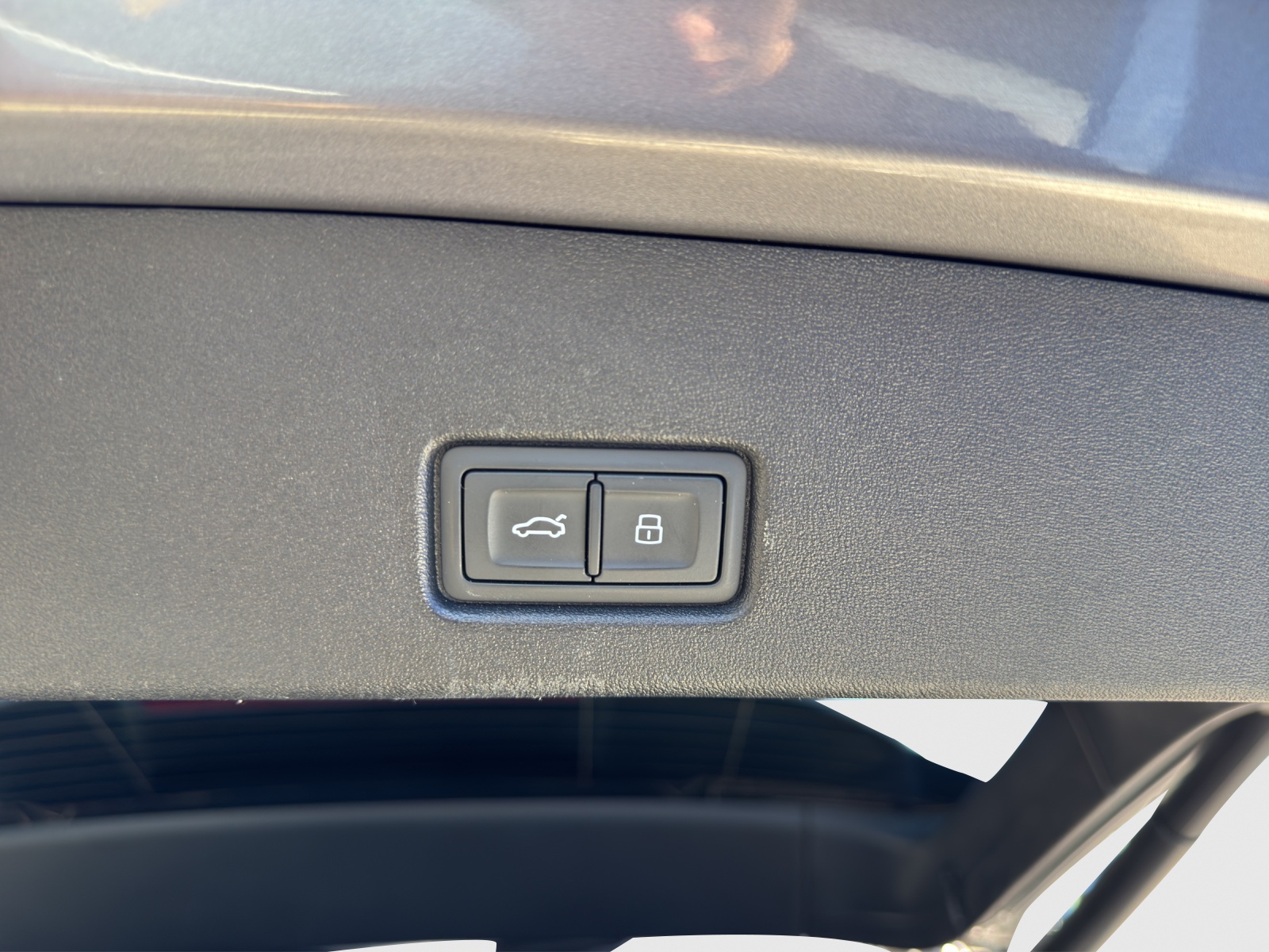 AUDI Q4 e-tron 50 quattro-image-16