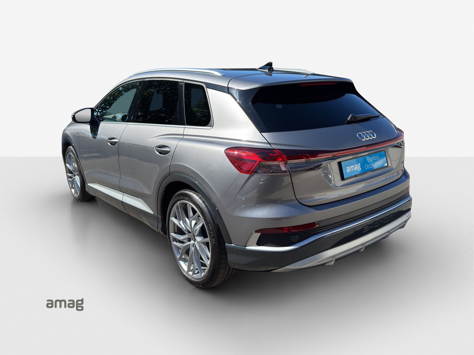 AUDI Q4 e-tron 50 quattro-image-2