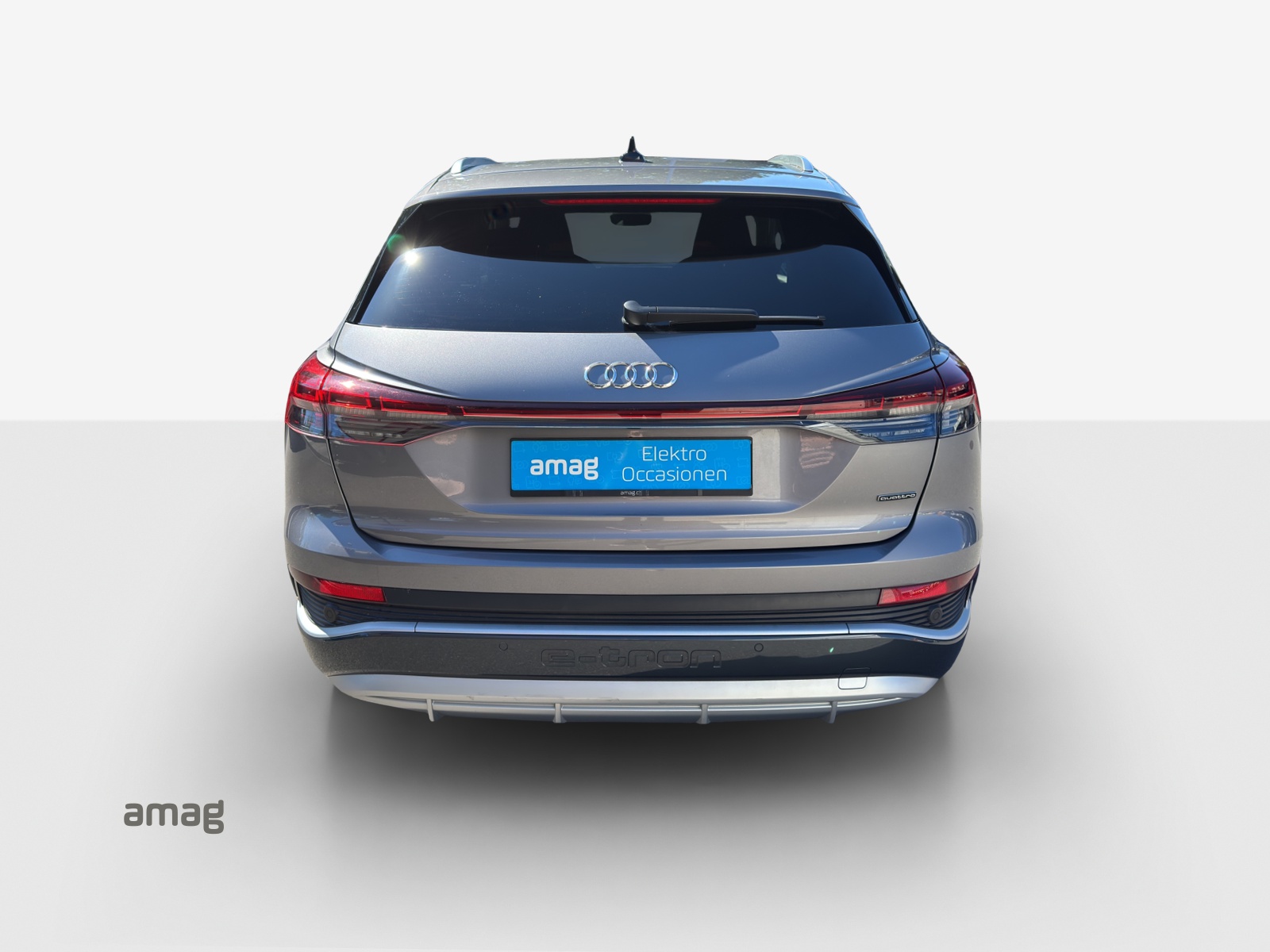 AUDI Q4 e-tron 50 quattro-image-4