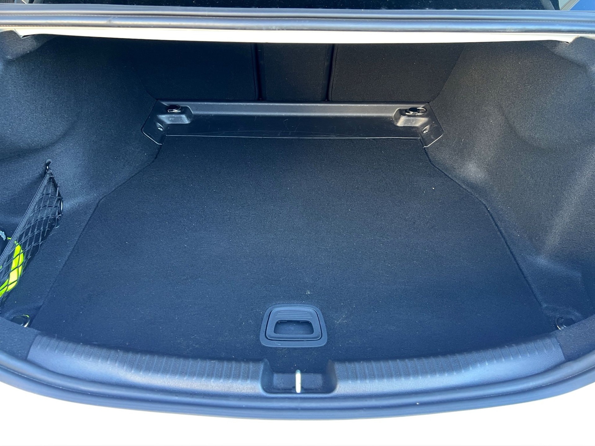 MERCEDES-BENZ C 180 AMG Line-image-23