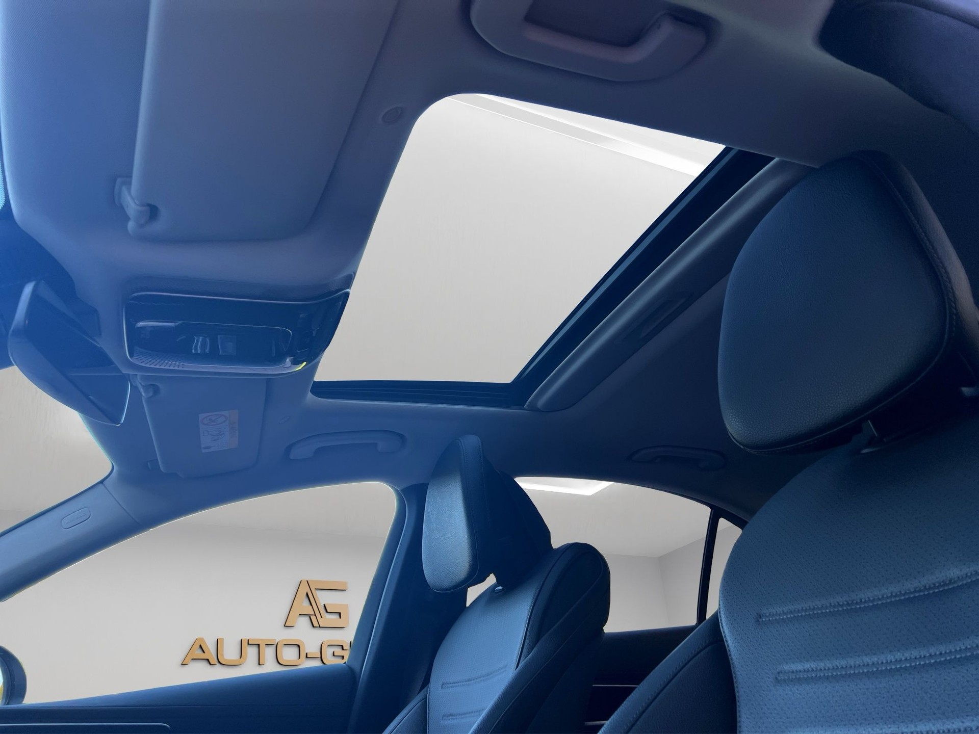 MERCEDES-BENZ C 180 AMG Line-image-20