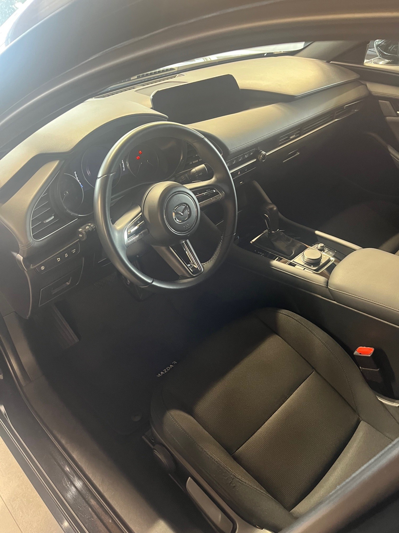 MAZDA 3 Hatchback SKYACTIV-X M Hybrid 180 Ambition AWD Automat-image-6