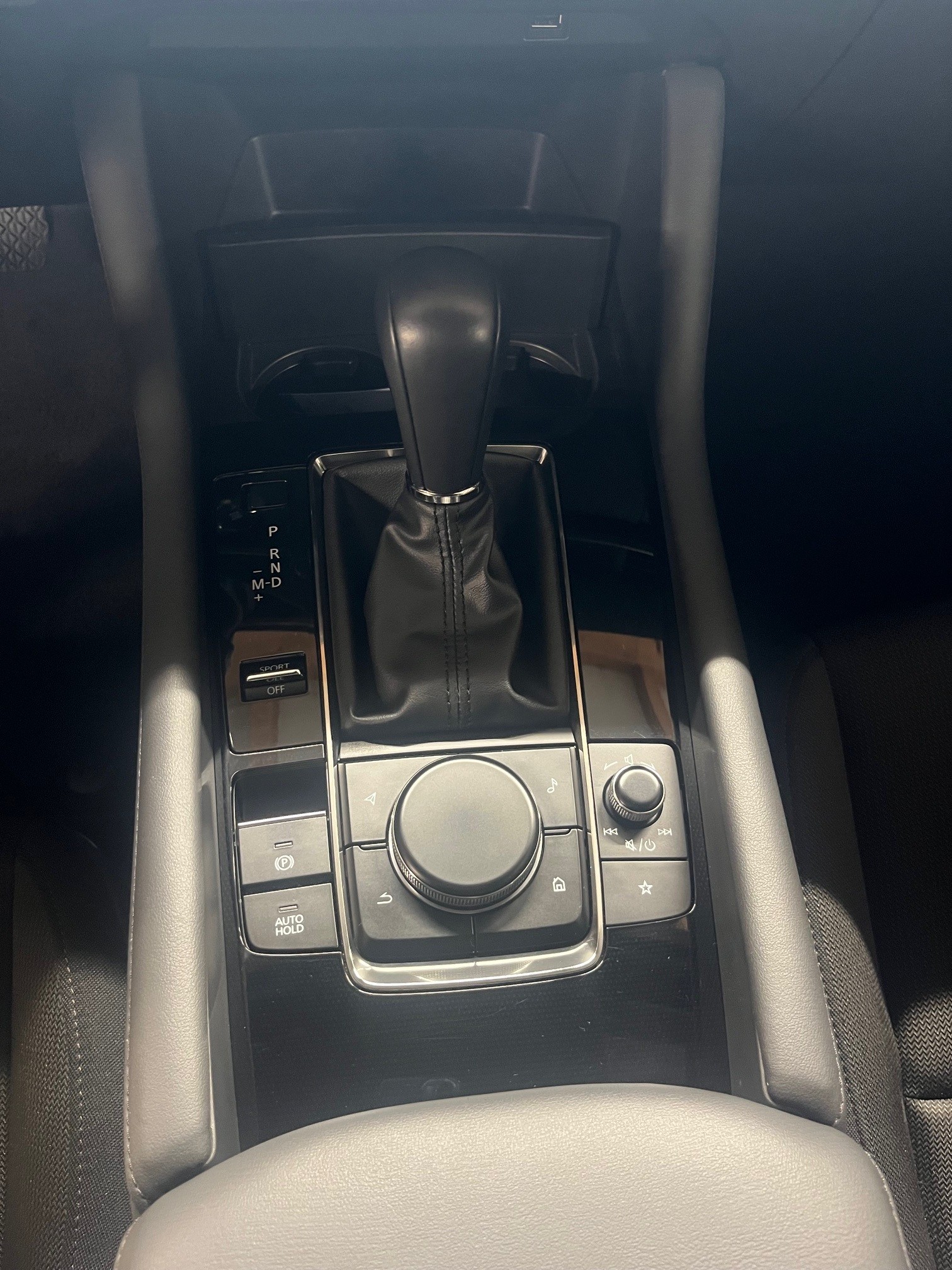 MAZDA 3 Hatchback SKYACTIV-X M Hybrid 180 Ambition AWD Automat-image-10