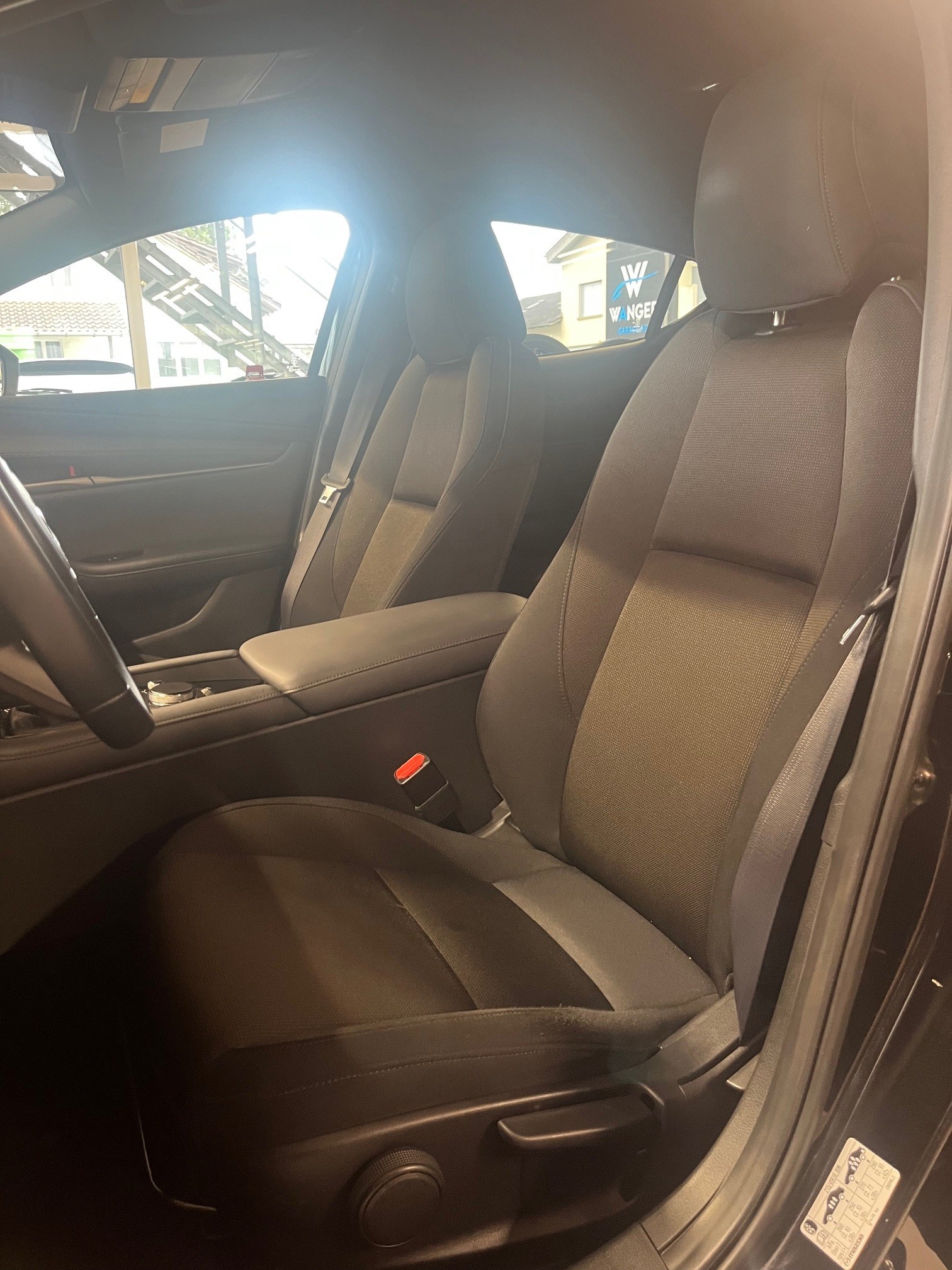 MAZDA 3 Hatchback SKYACTIV-X M Hybrid 180 Ambition AWD Automat-image-7