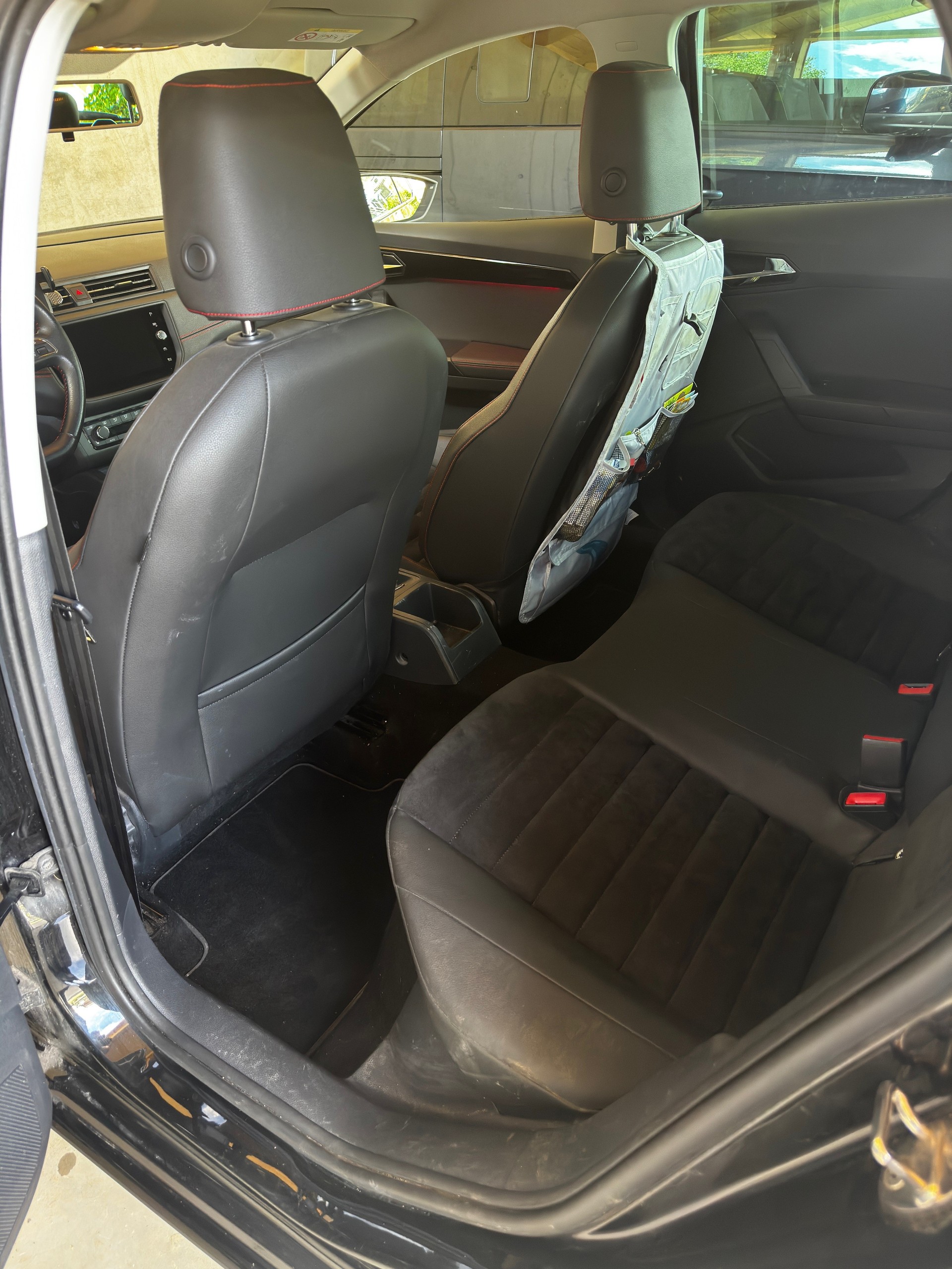 SEAT 1.0 TSI 115 FR-image-2