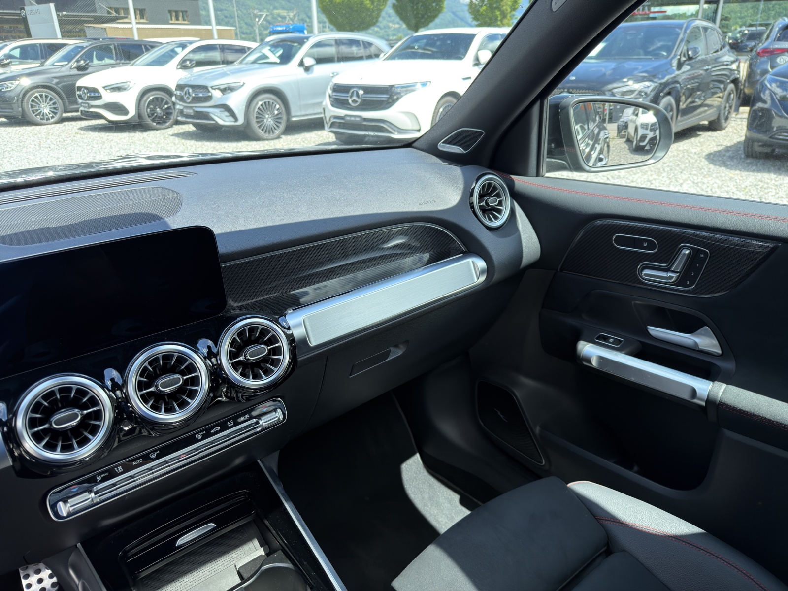 MERCEDES-BENZ GLB 220 d 4Matic 8G-Tronic-image-10