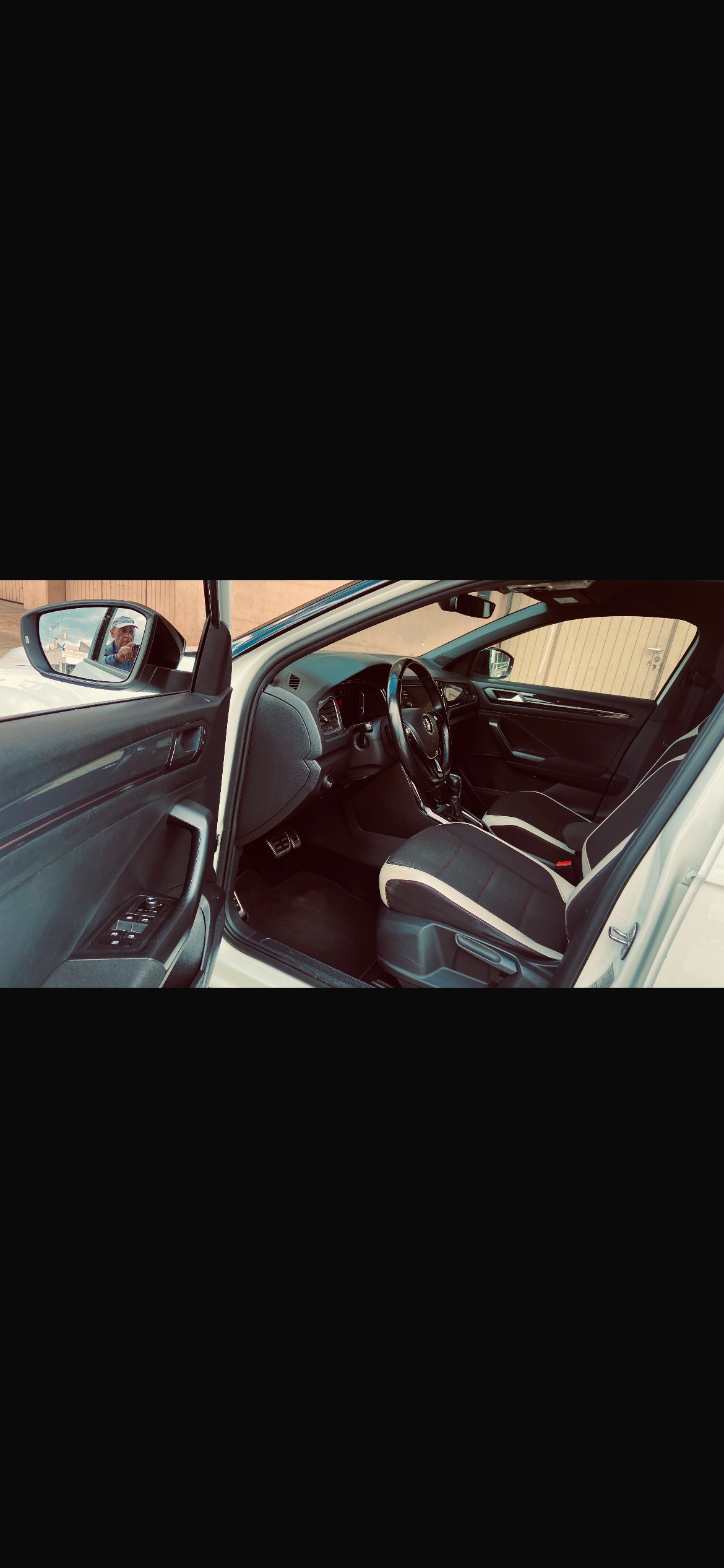VW T-Roc 1.5 TSI EVO Sport-image-6
