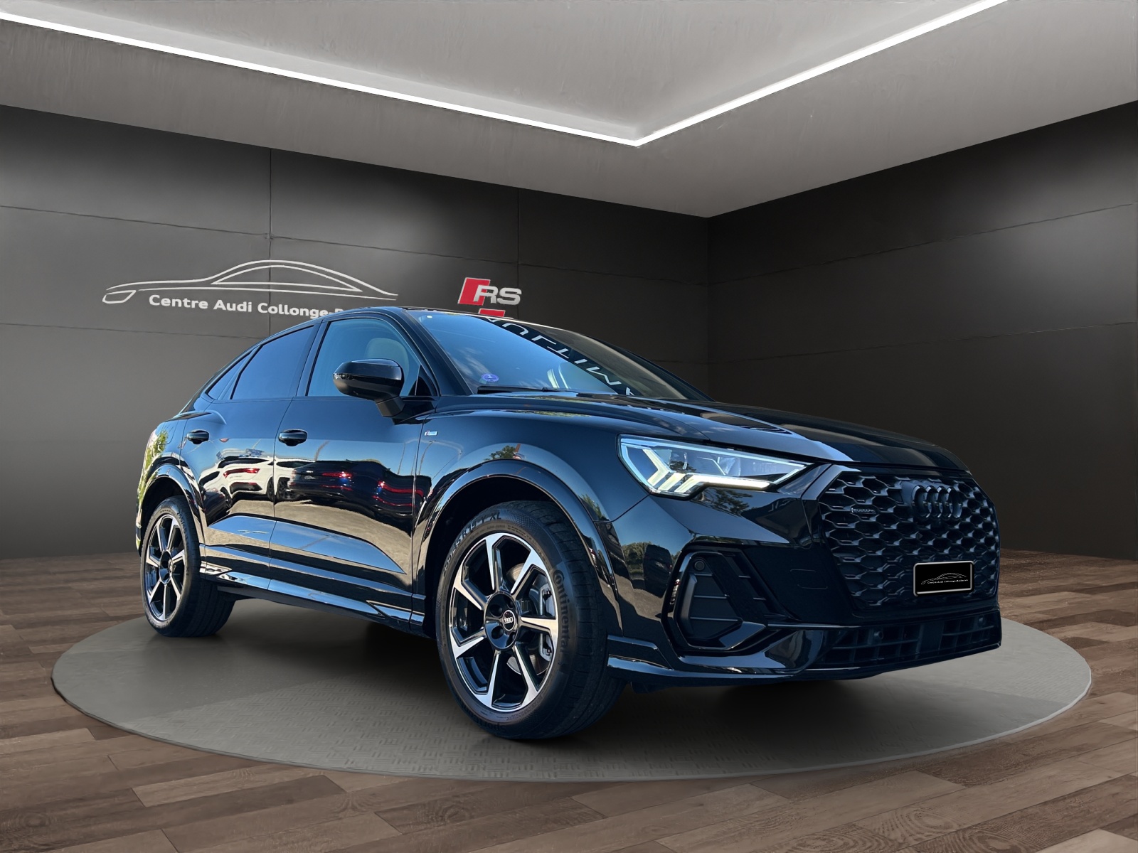 AUDI Q3 Sportback 40 TFSI S line quattro S-tronic-image-7