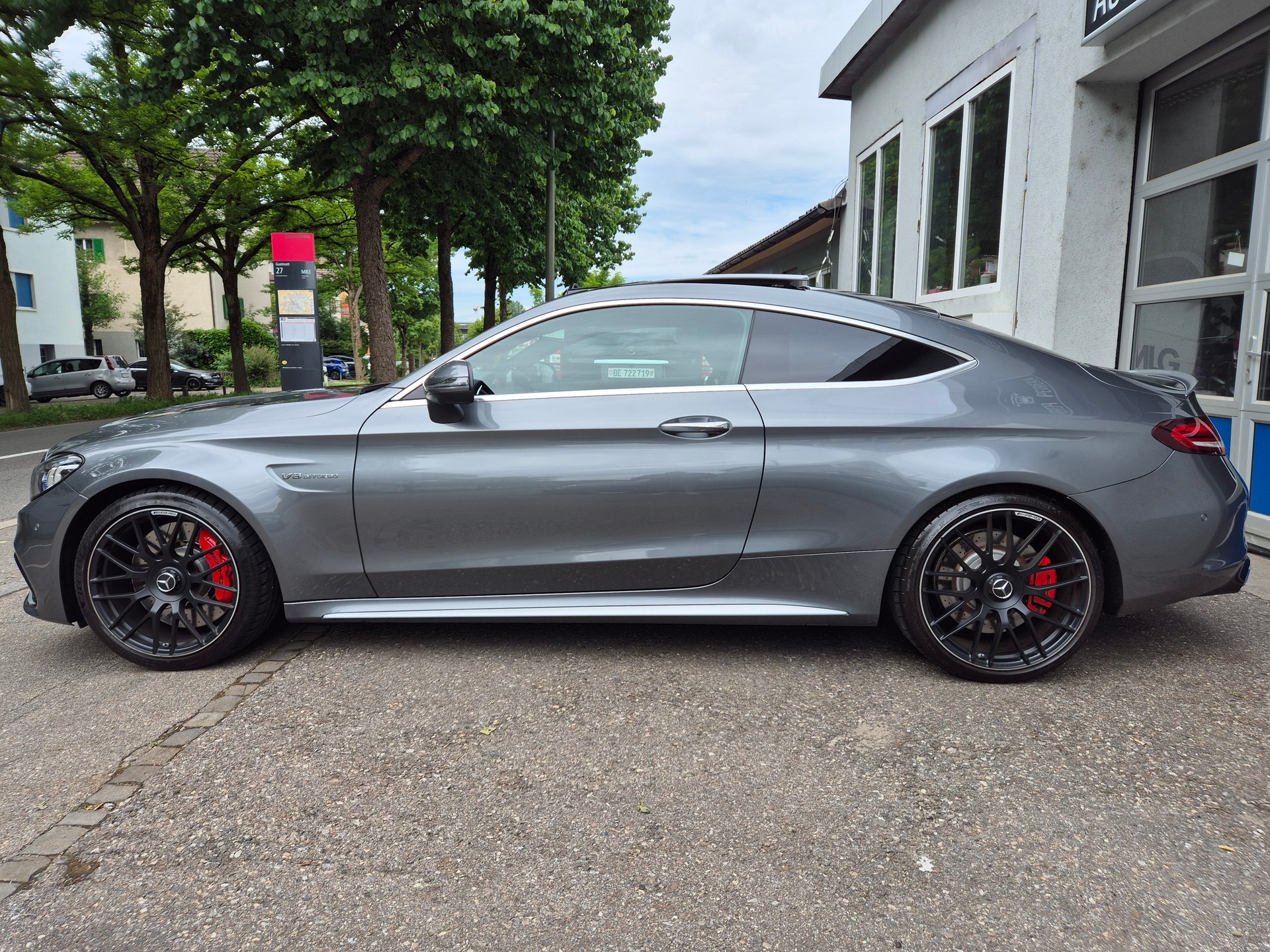 MERCEDES-BENZ C 63 S AMG 9G-tronic * 1 Hand * Mercedes Swiss Garantie bis 05.2027 * Panoramadach * Head up Diplay * Burmester *-image-5