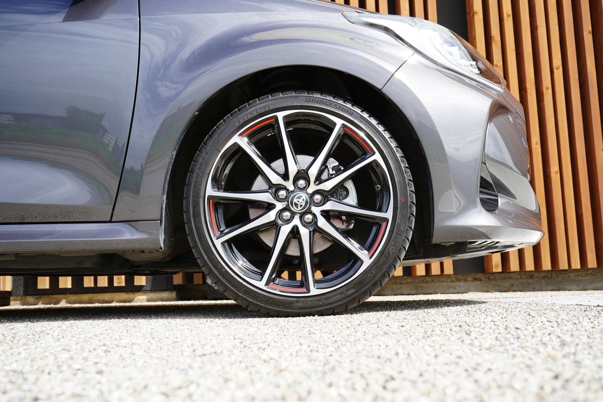 TOYOTA YARIS 1.5 GR SPORT E-CVT l 116 PS-image-18
