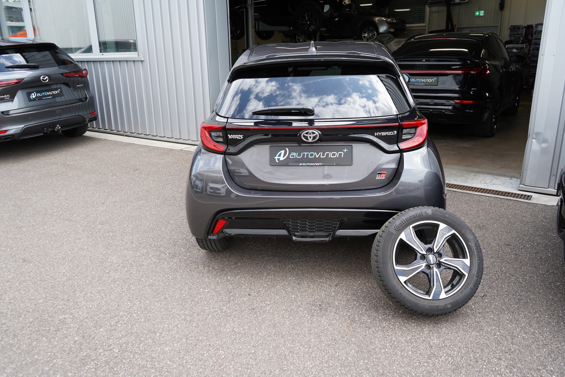 TOYOTA YARIS 1.5 GR SPORT E-CVT l 116 PS-image-17