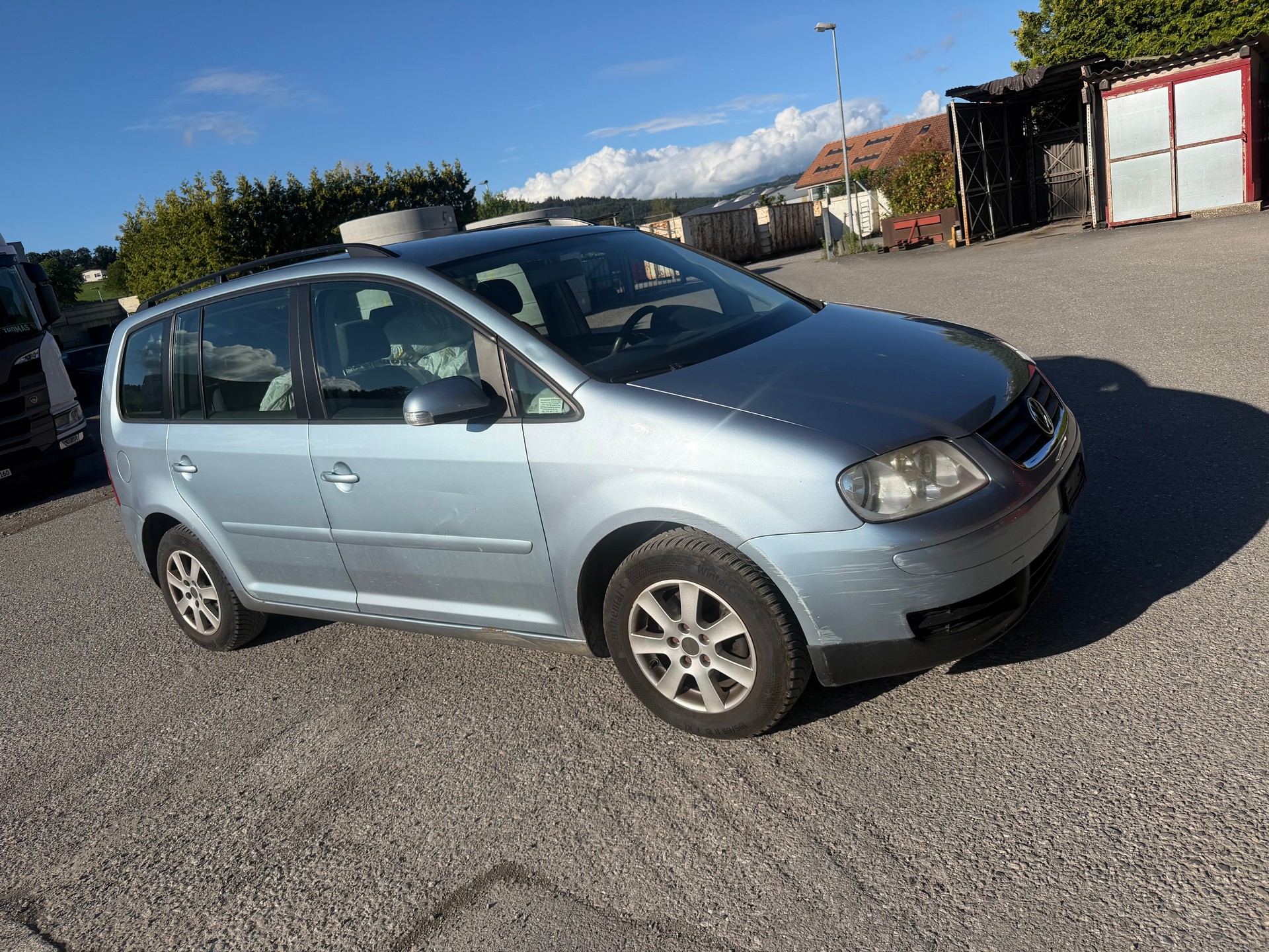 VW Touran 2.0 EcoFuel Trendline-image-1