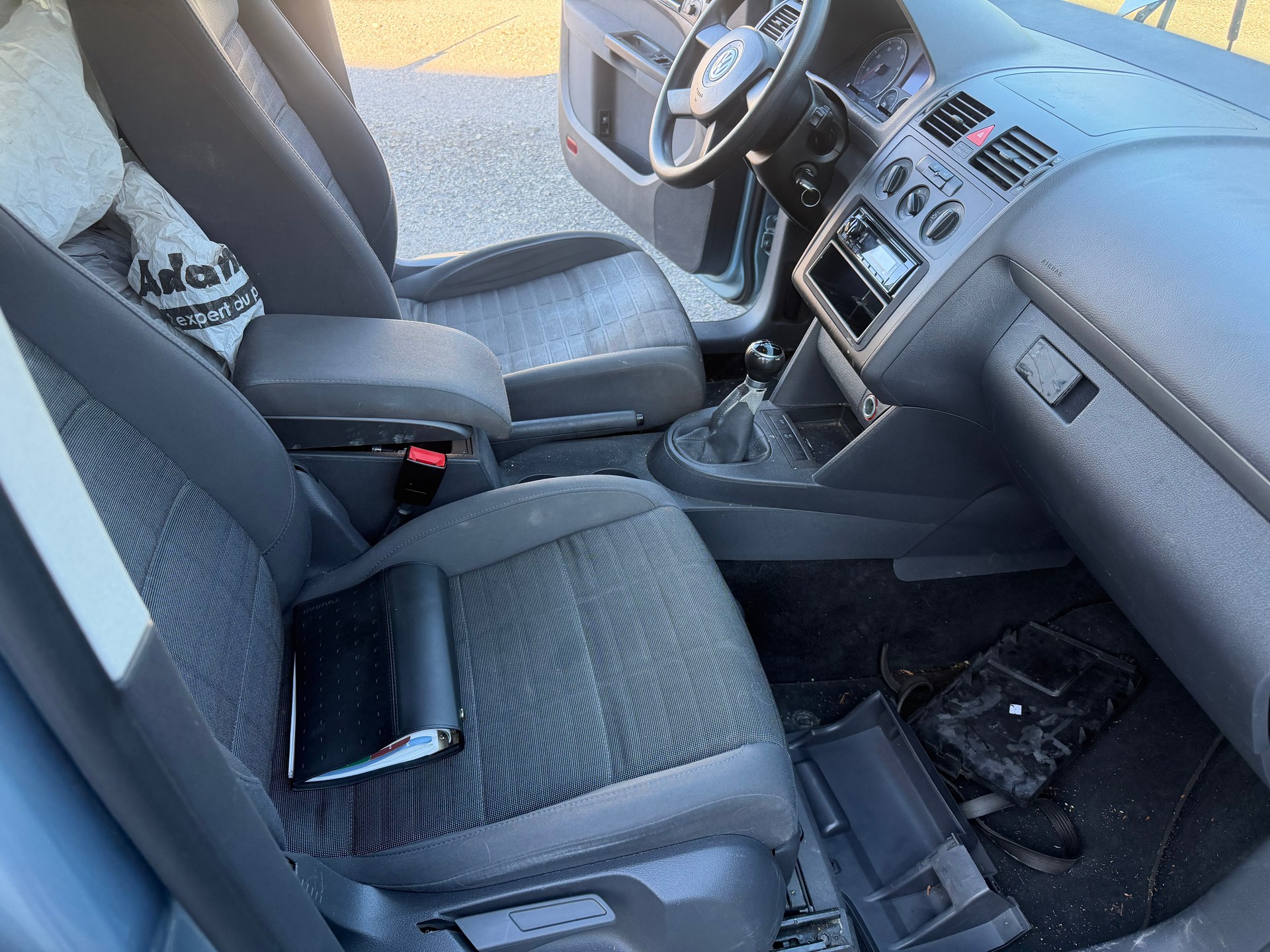 VW Touran 2.0 EcoFuel Trendline-image-8