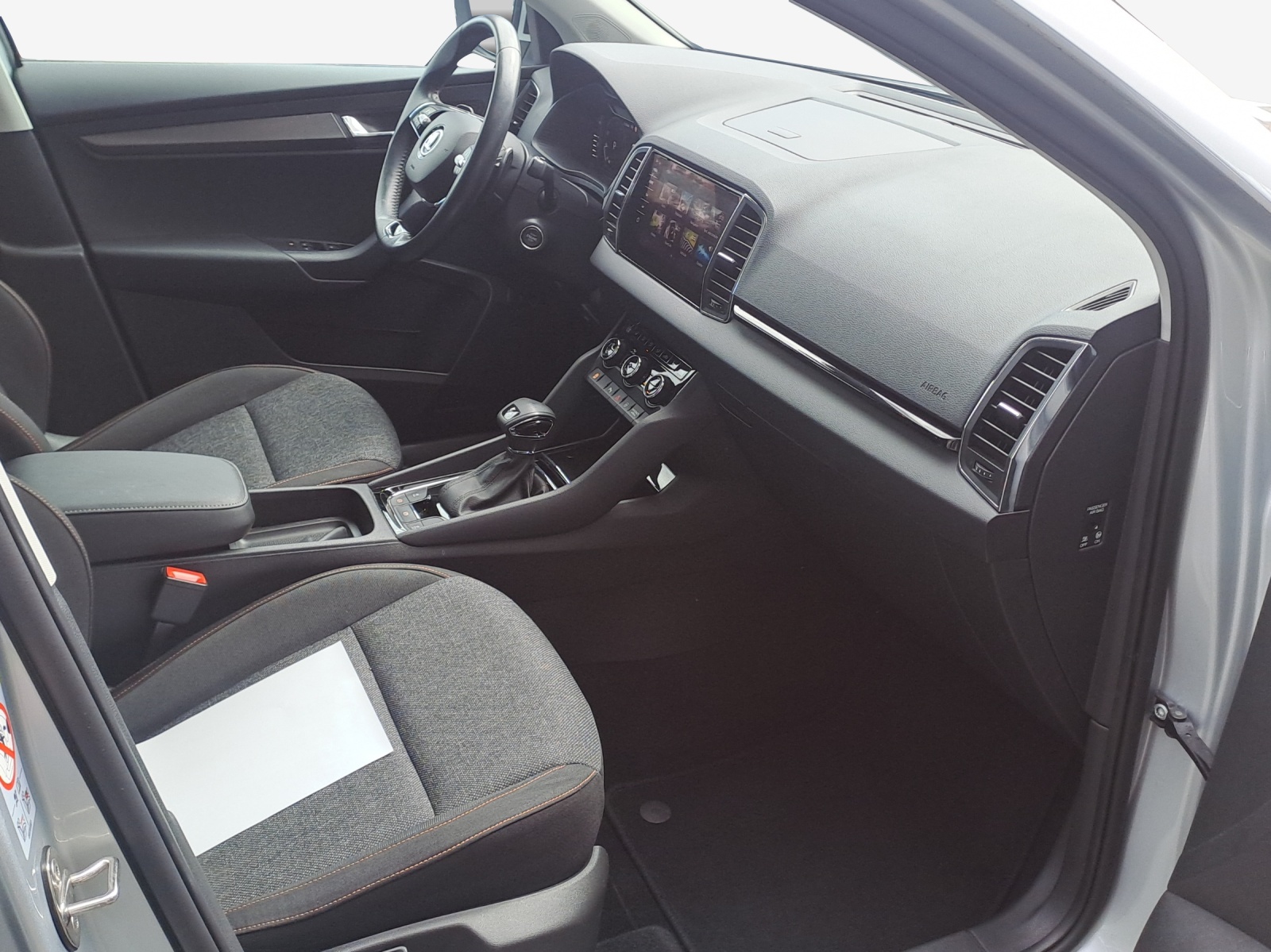 SKODA Karoq 1.5 TSI ACT Clever DSG-image-13