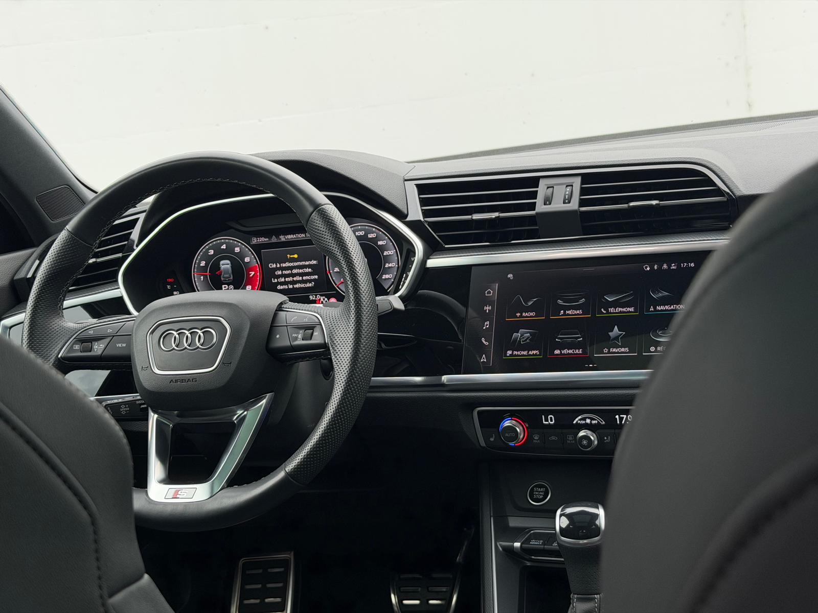 AUDI Q3 Sportback 45 TFSI S line quattro S-tronic-image-10