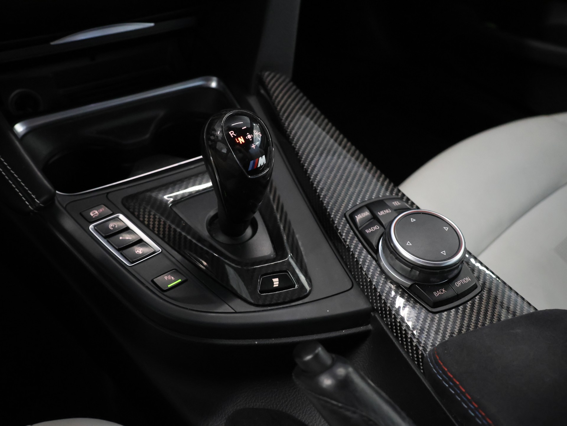 BMW M4 Coupé DKG *Harmon Kardon* *Sitzheizung* *Rückfahrkamera*-image-28