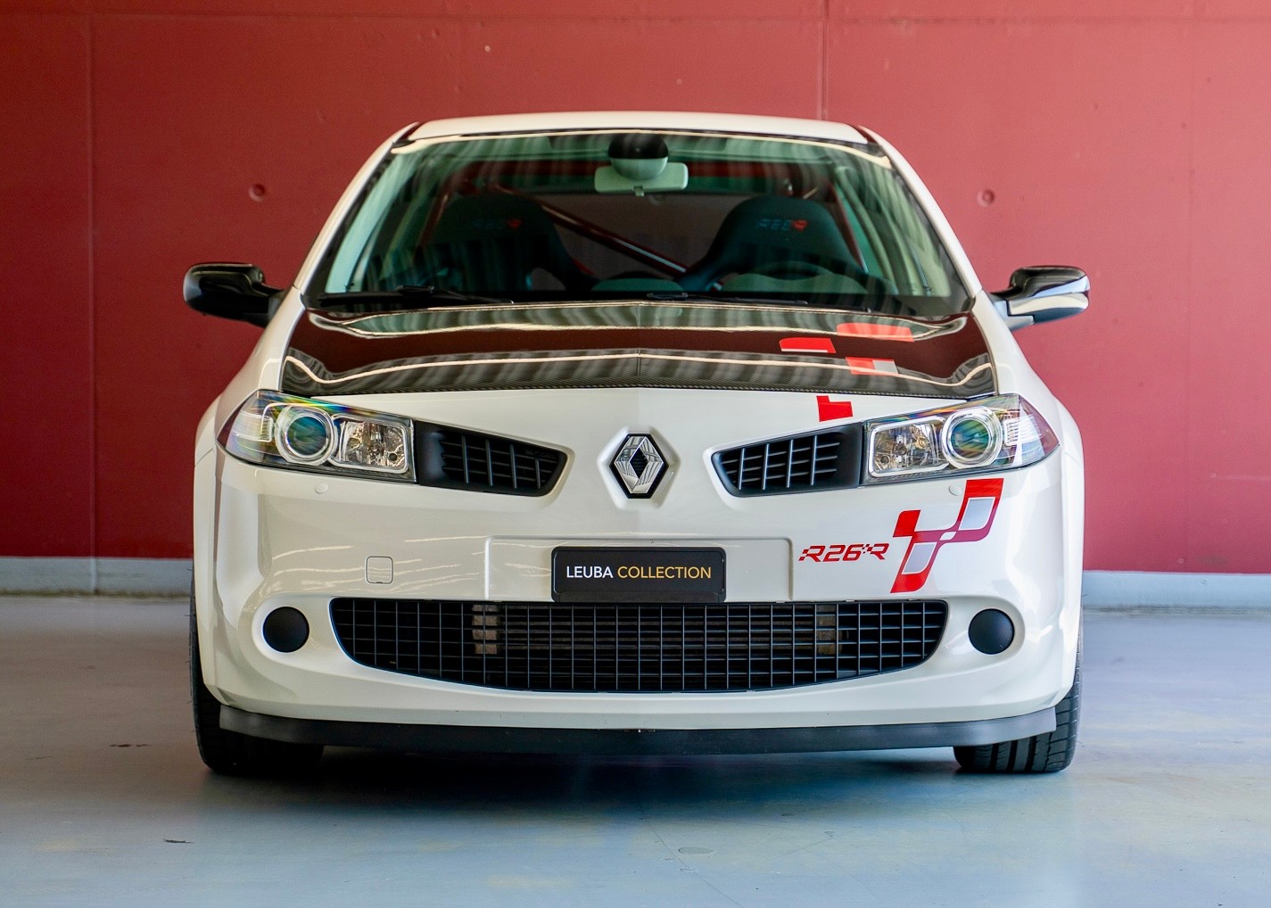 RENAULT Megane 2.0 16V Turbo R26.R (2nd hand Swiss car, fantastic condition, 1st paint, 1 of 450, factory tires)-showroom-element-2