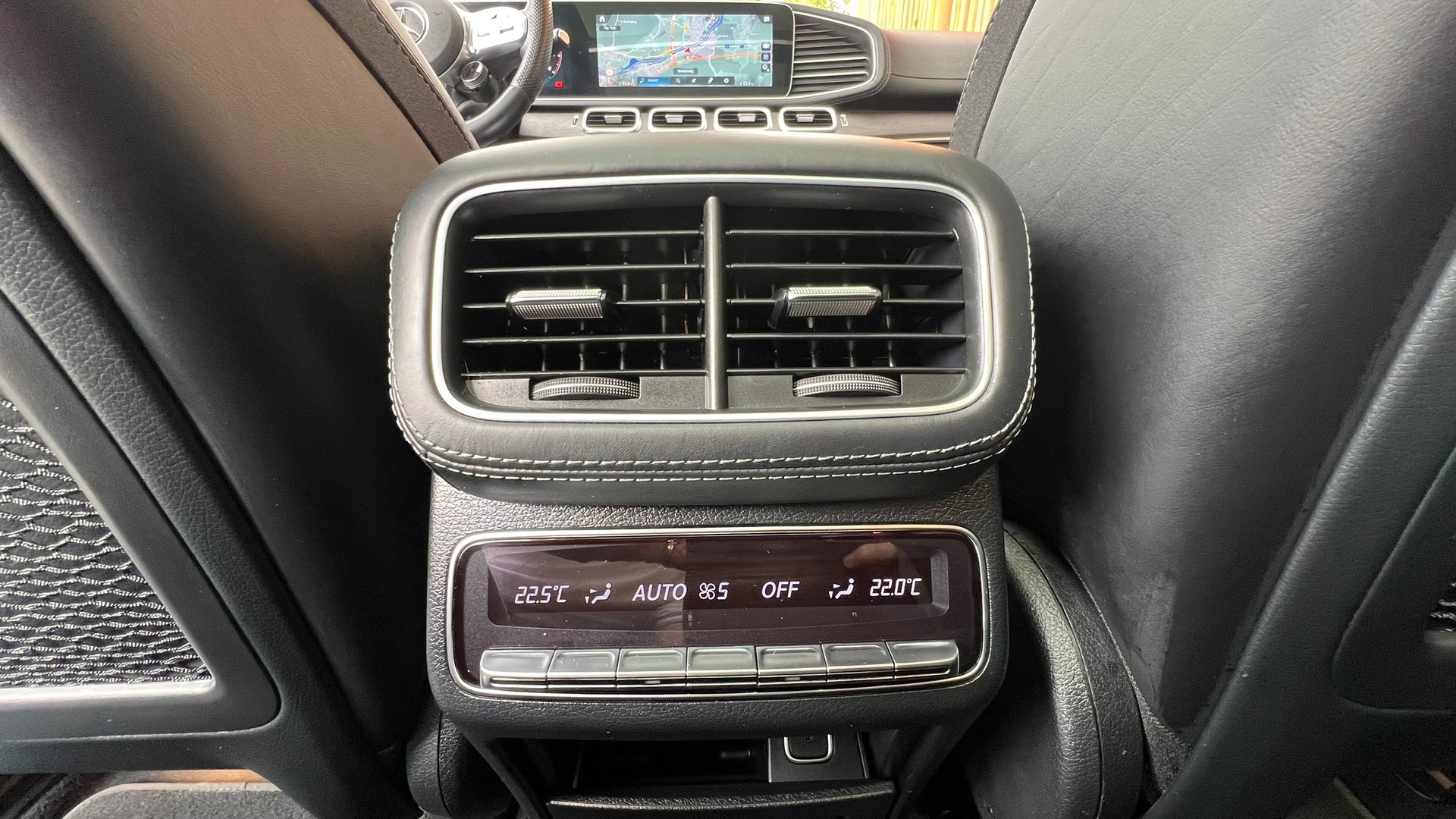 MERCEDES-BENZ GLE 53 AMG 4MATIC+ BLACK 9G-SPEEDSHIFT l 435 PS-image-27
